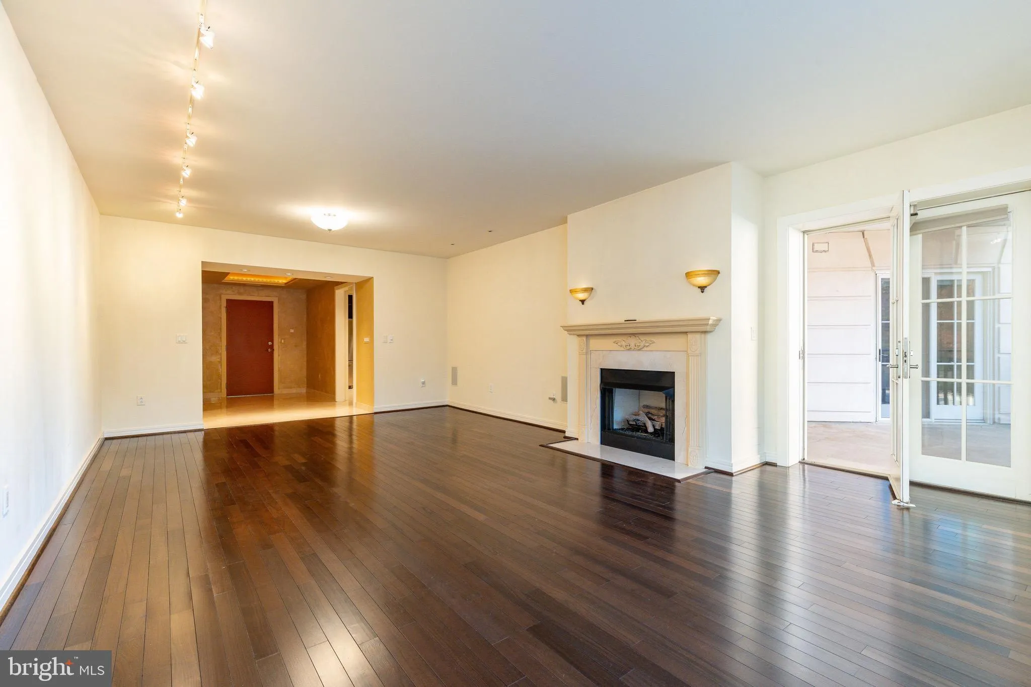 Bala Cynwyd, Pennsylvania 19004, United States, 2 Bedrooms Bedrooms, ,3 BathroomsBathrooms,Residential,Active,241598