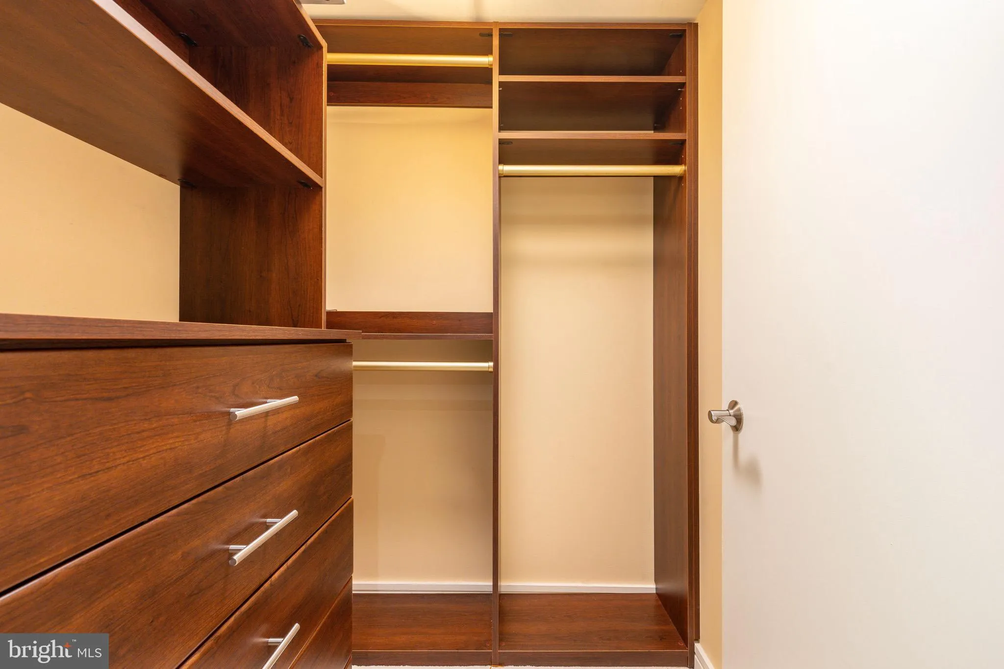 Bala Cynwyd, Pennsylvania 19004, United States, 2 Bedrooms Bedrooms, ,3 BathroomsBathrooms,Residential,Active,241598