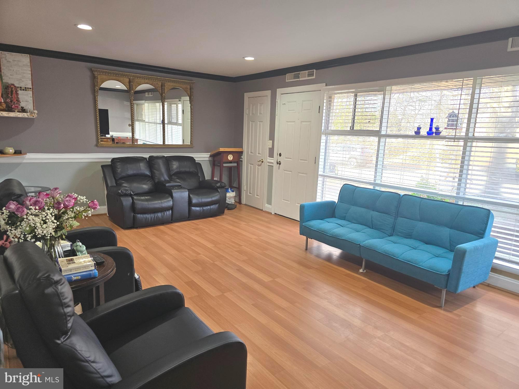 5035 AMERICANA DRIVE