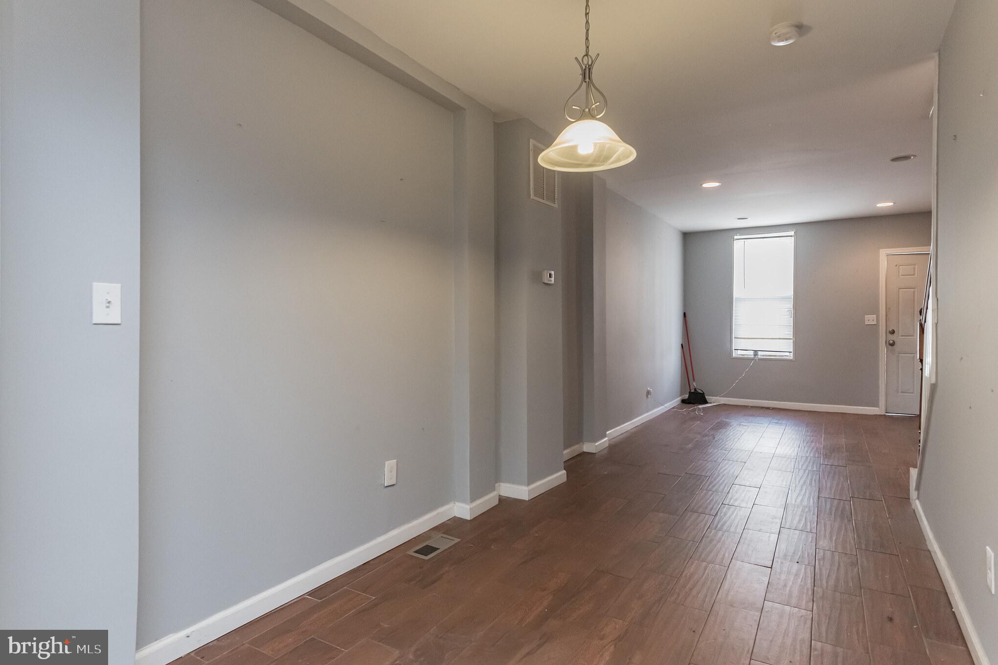 WASHINGTON VILLAGE - Residential