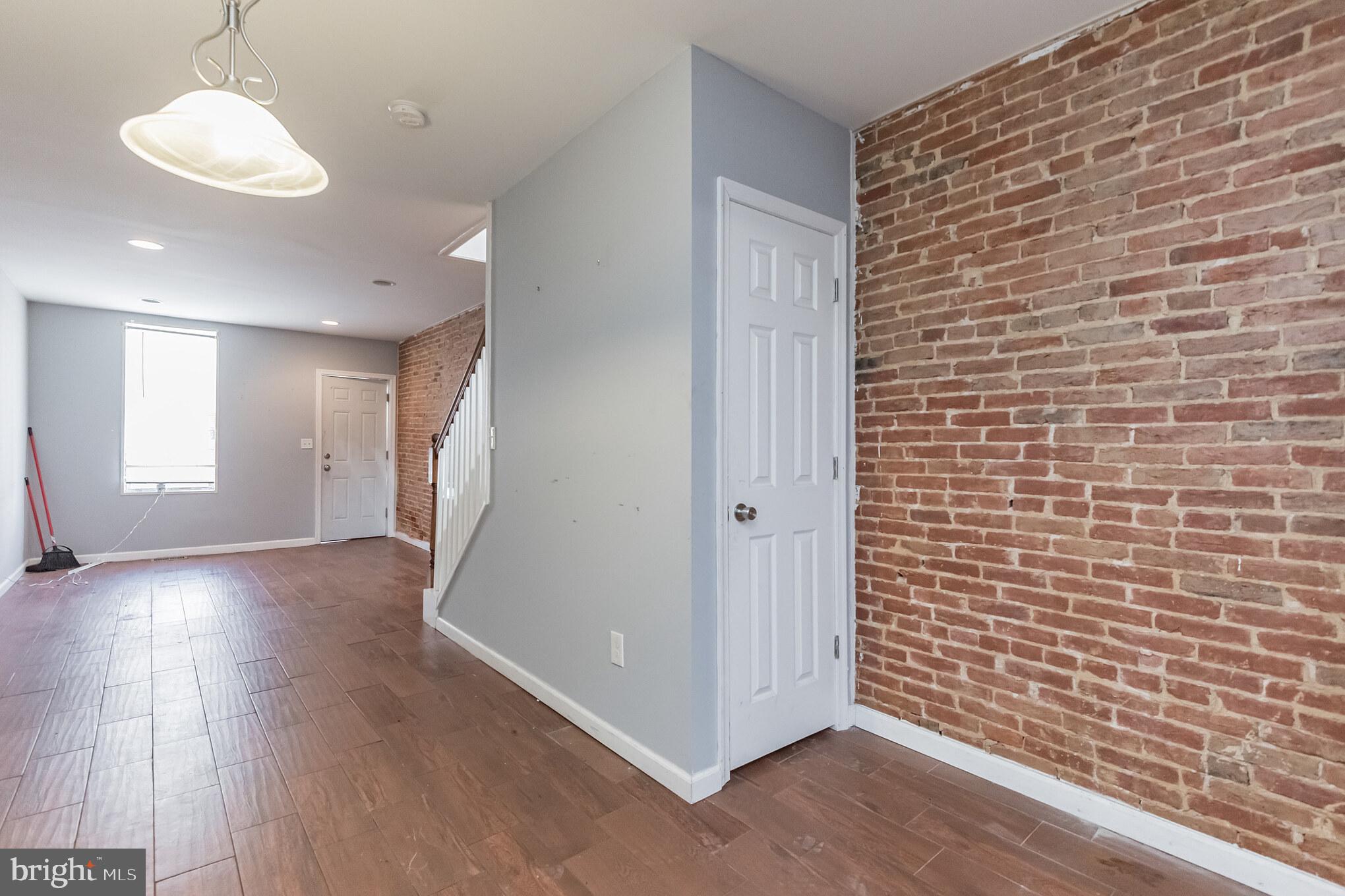 WASHINGTON VILLAGE - Residential