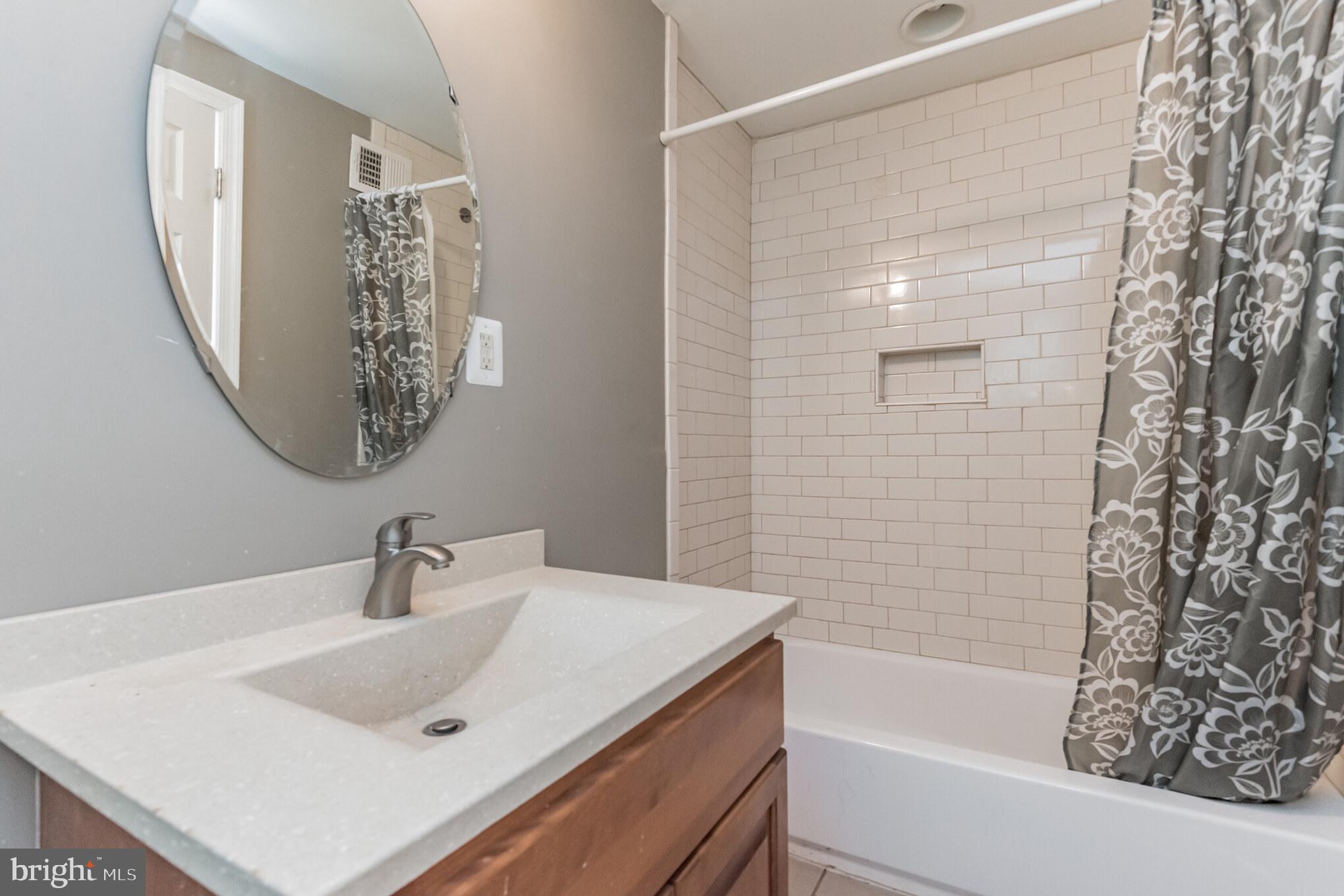 WASHINGTON VILLAGE - Residential