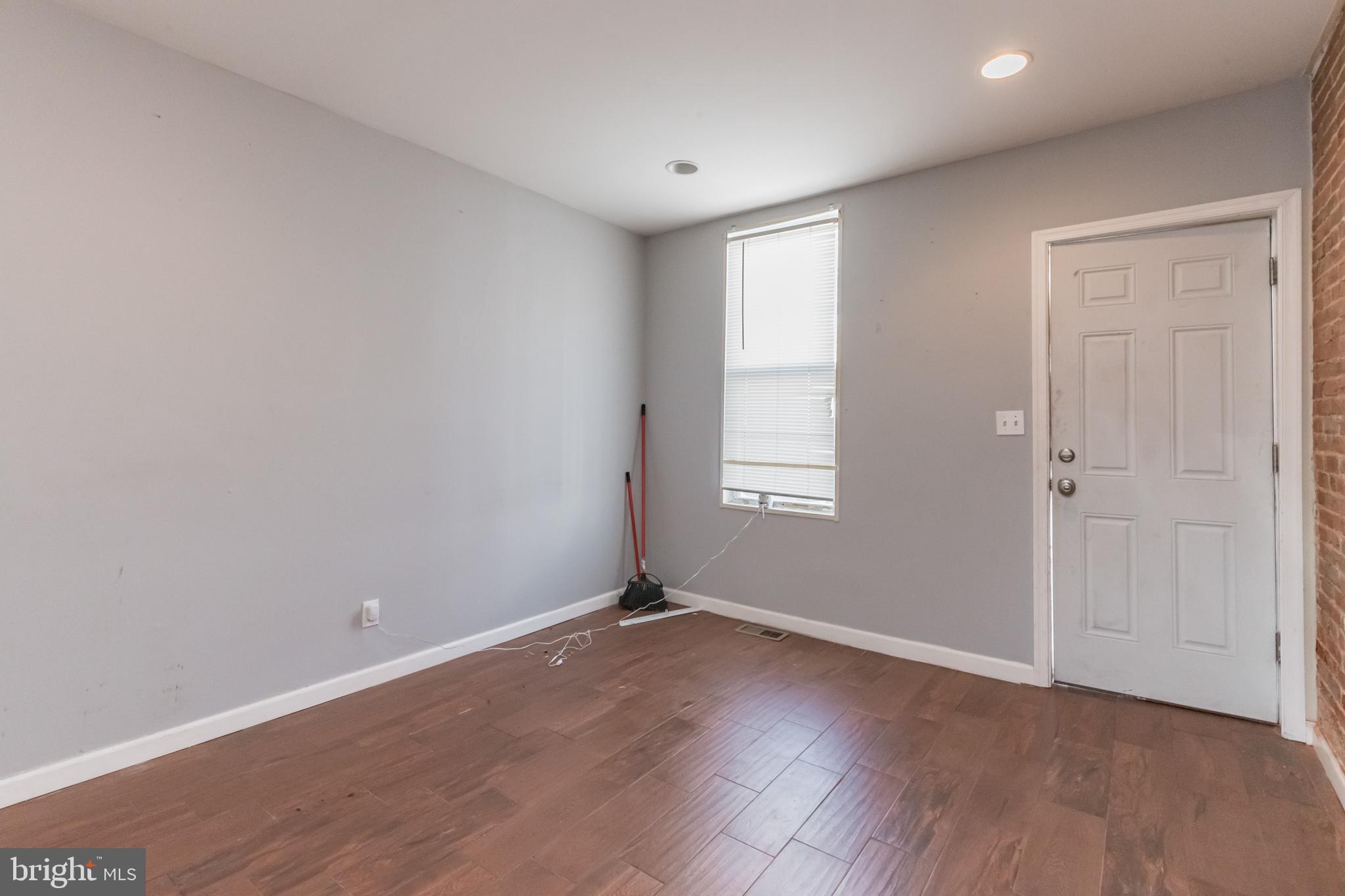 WASHINGTON VILLAGE - Residential