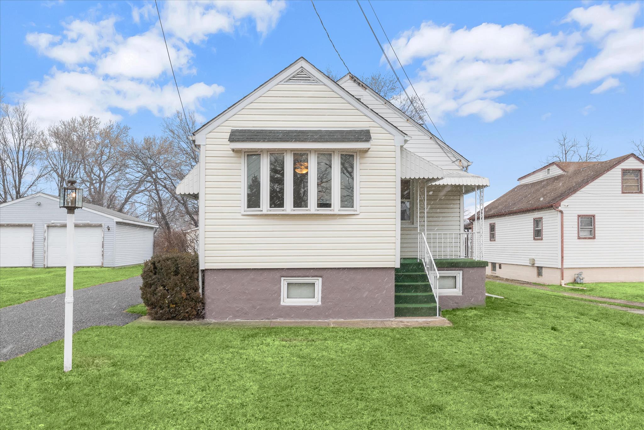 ROSEDALE - Residential