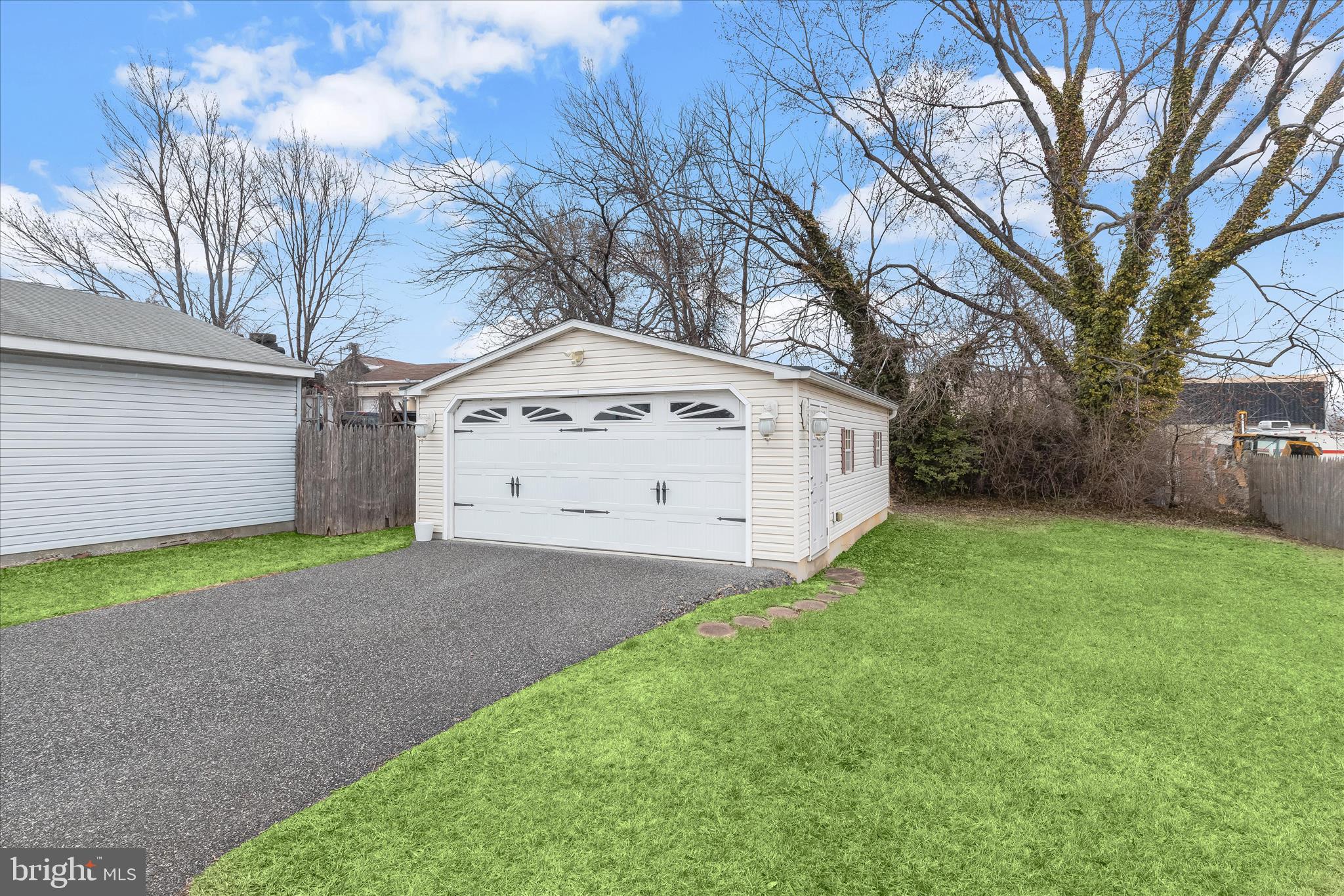 ROSEDALE - Residential