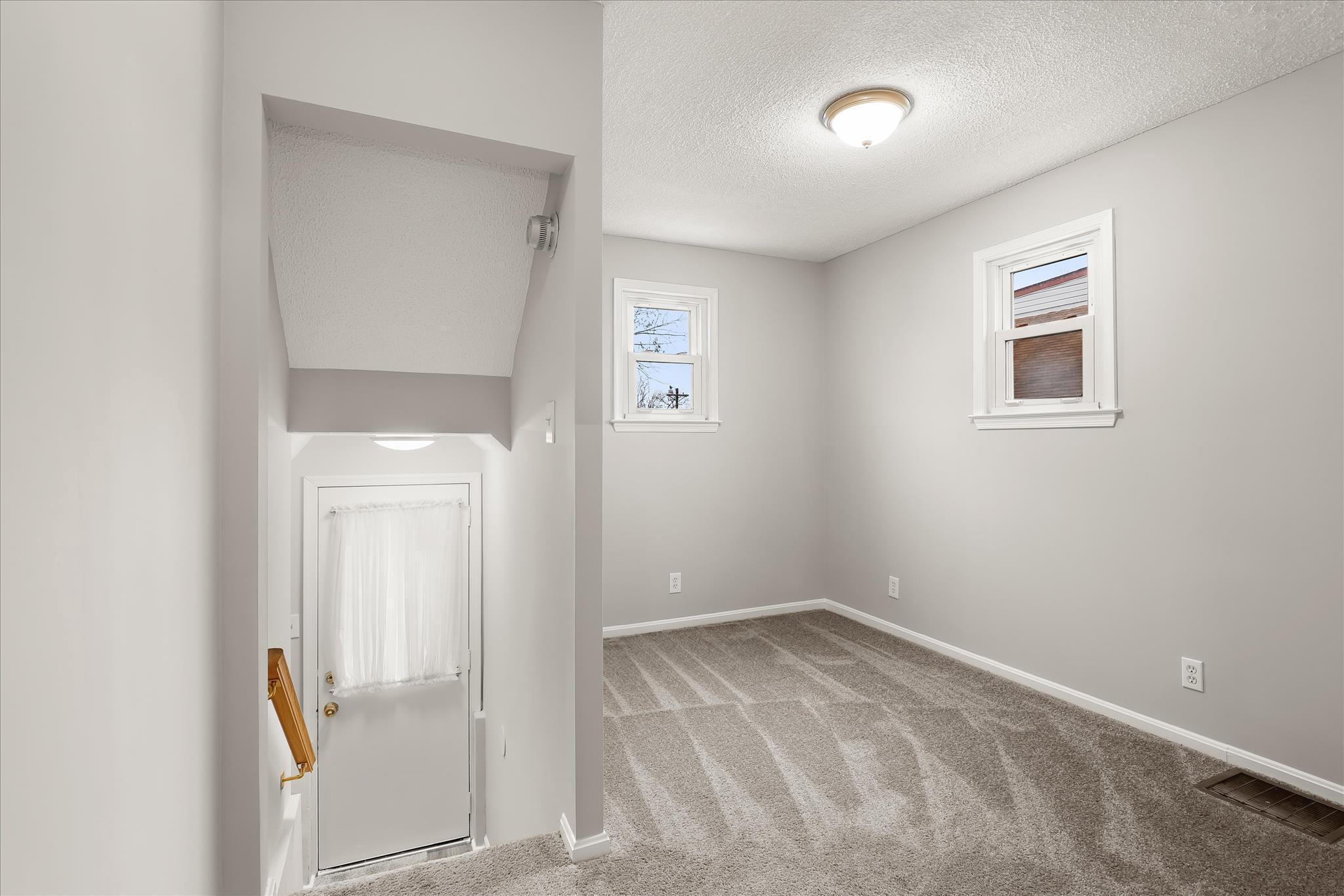ROSEDALE - Residential