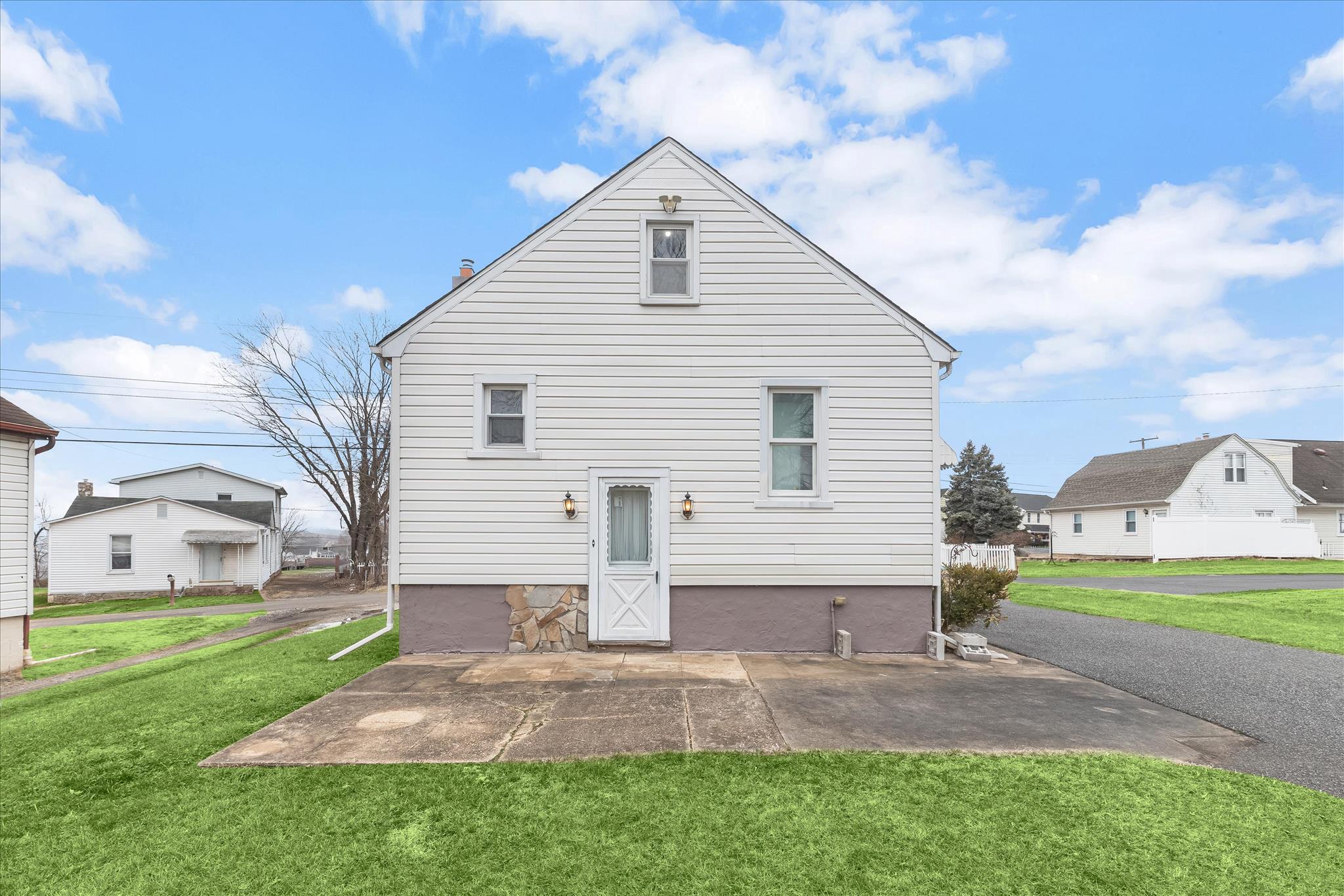ROSEDALE - Residential