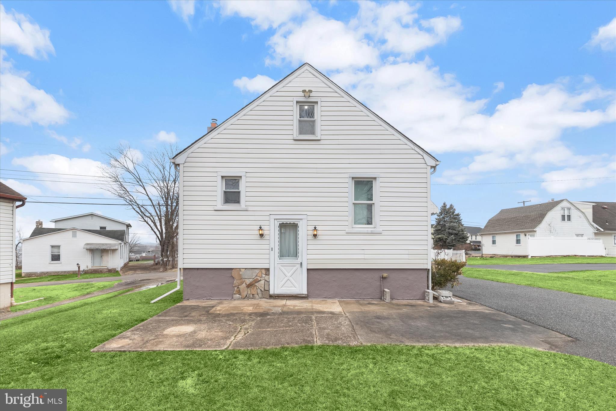 ROSEDALE - Residential