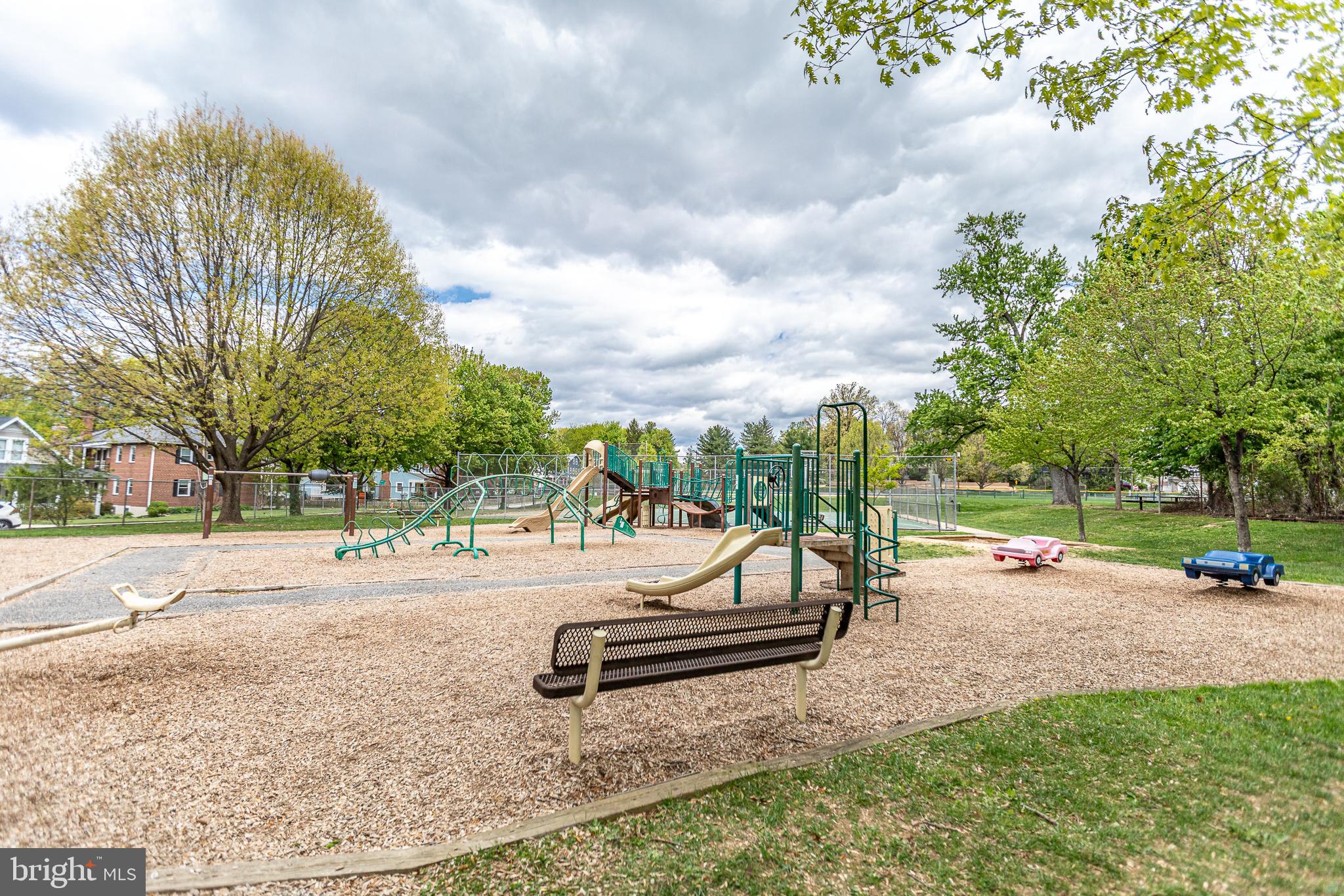 TOWSON - Residential