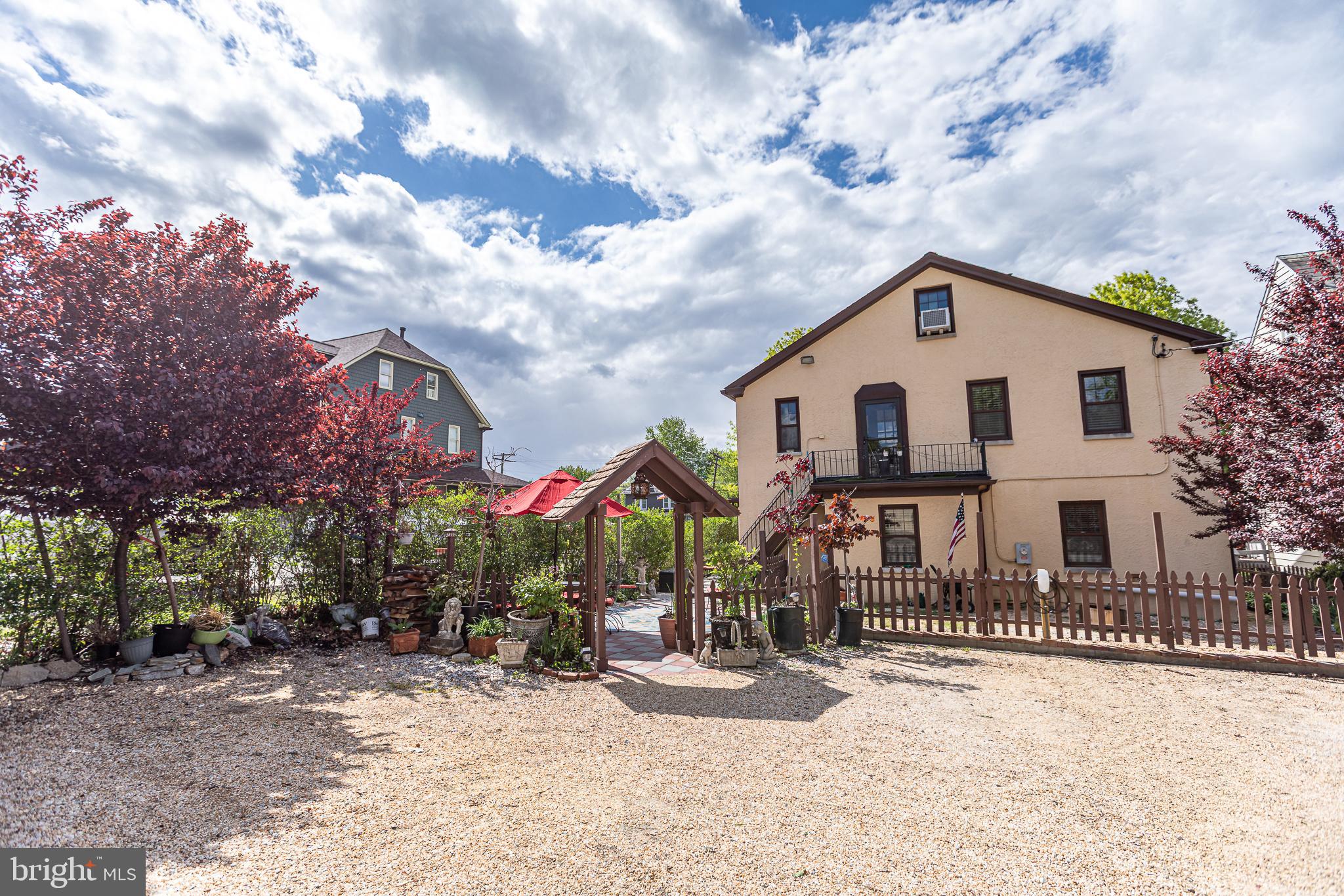 TOWSON - Residential