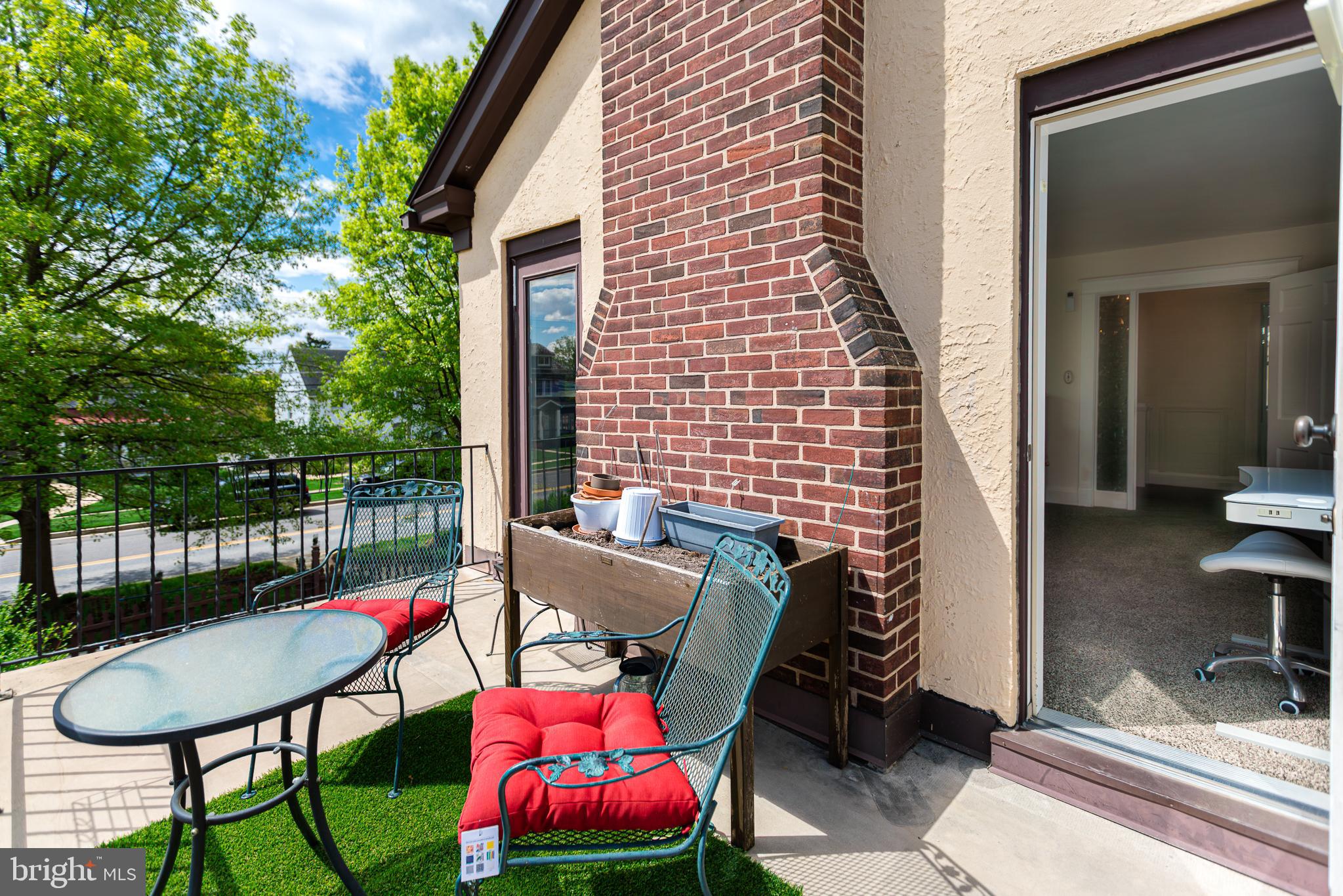 TOWSON - Residential