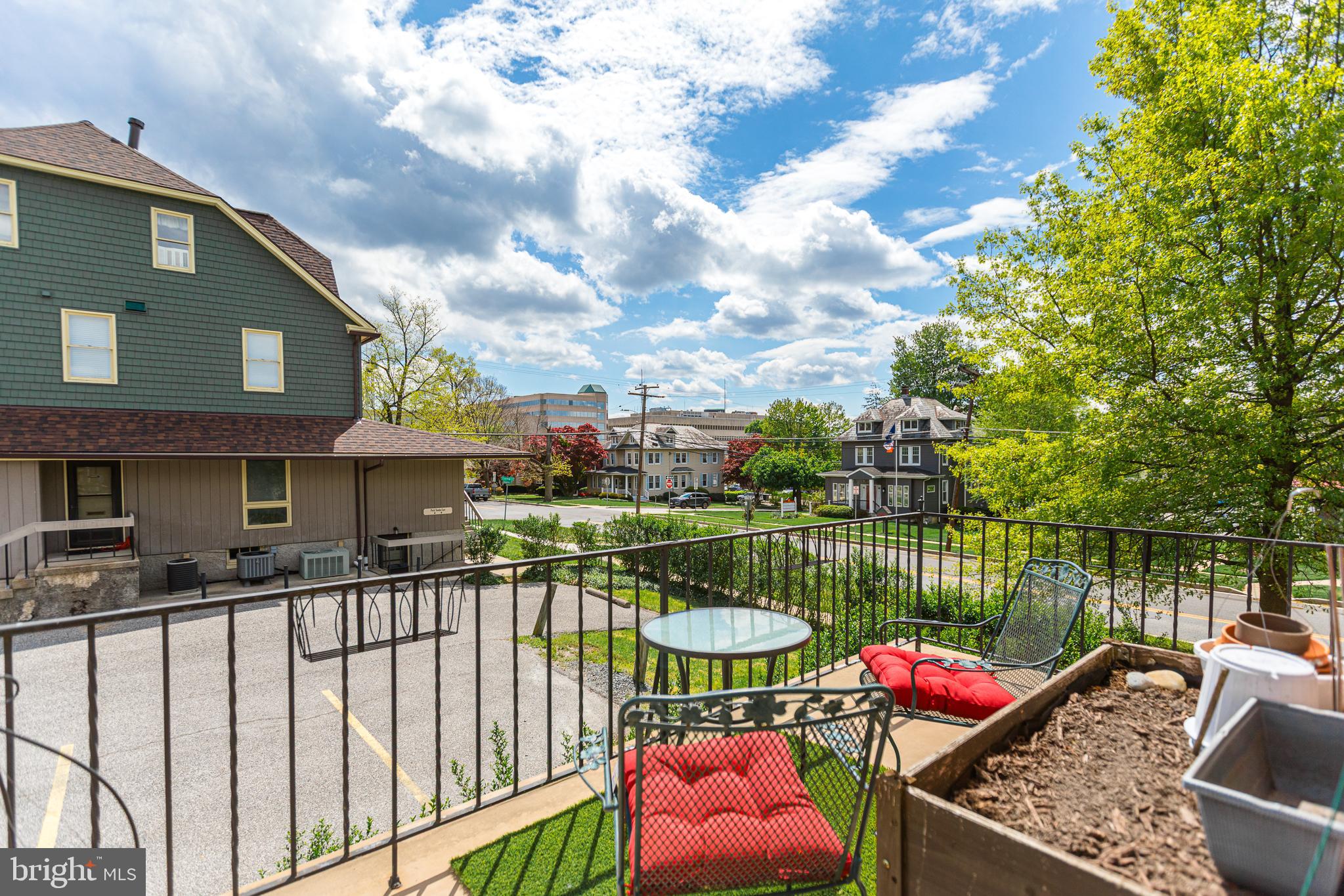 TOWSON - Residential