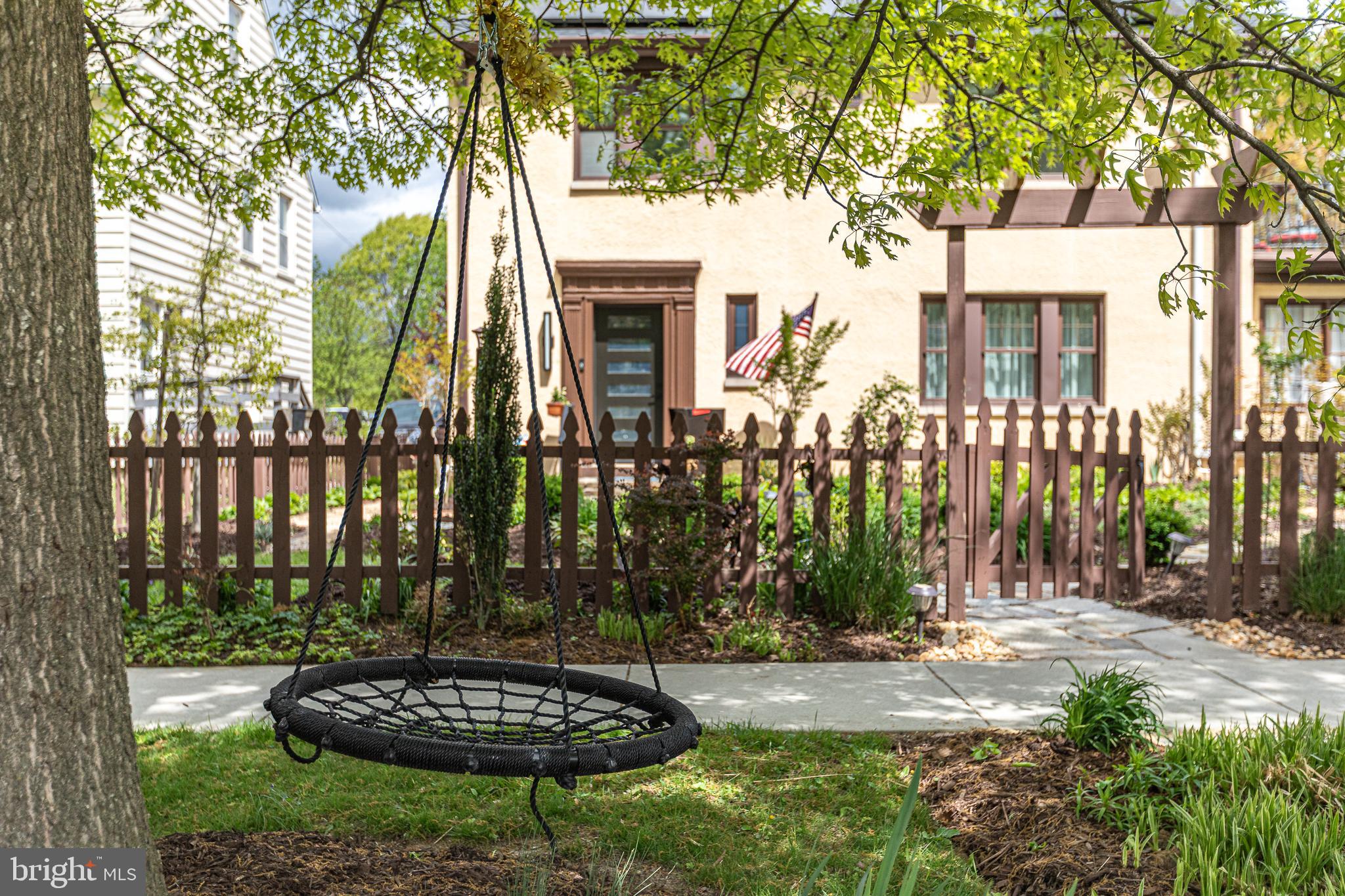 TOWSON - Residential