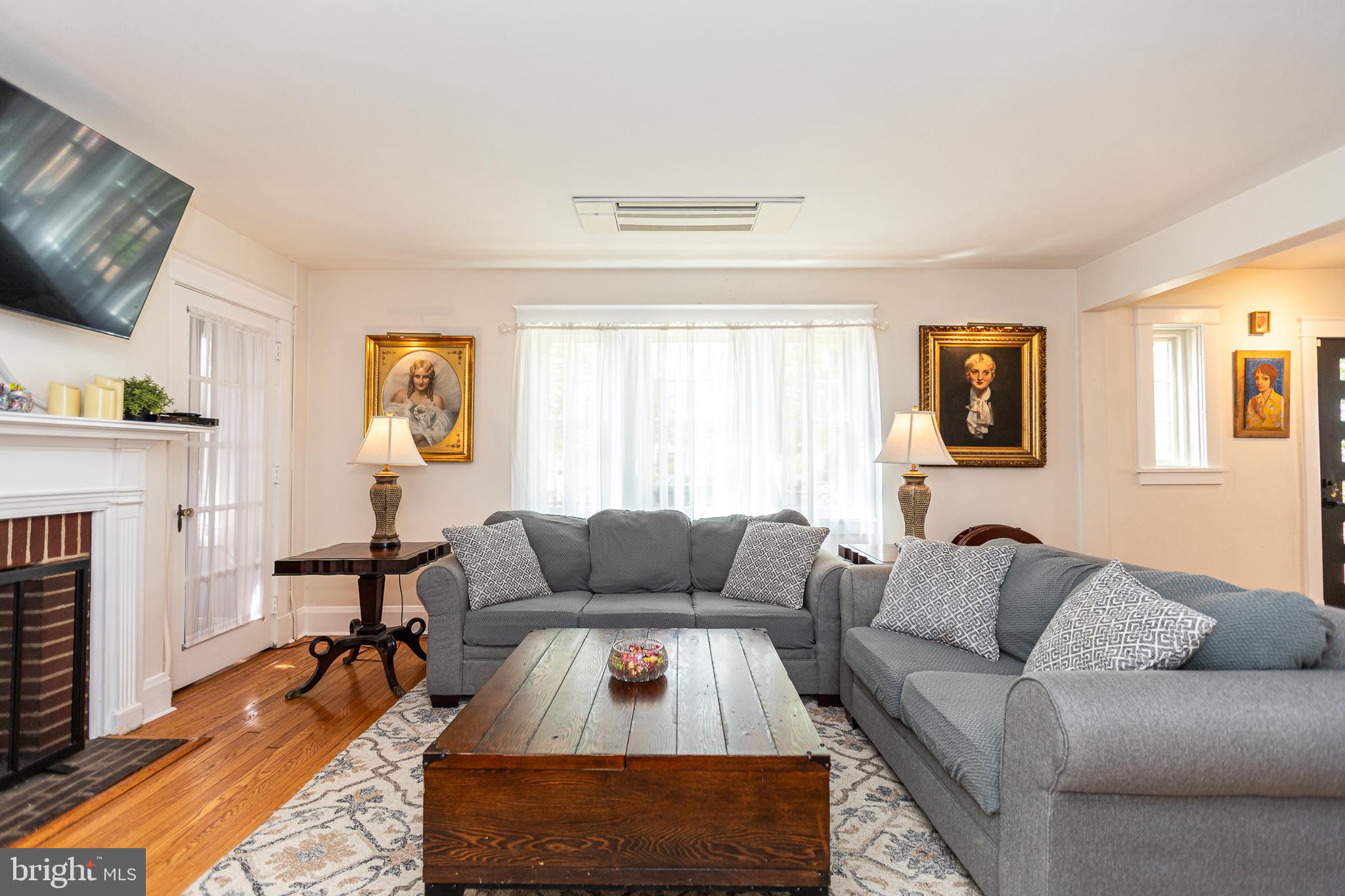 TOWSON - Residential