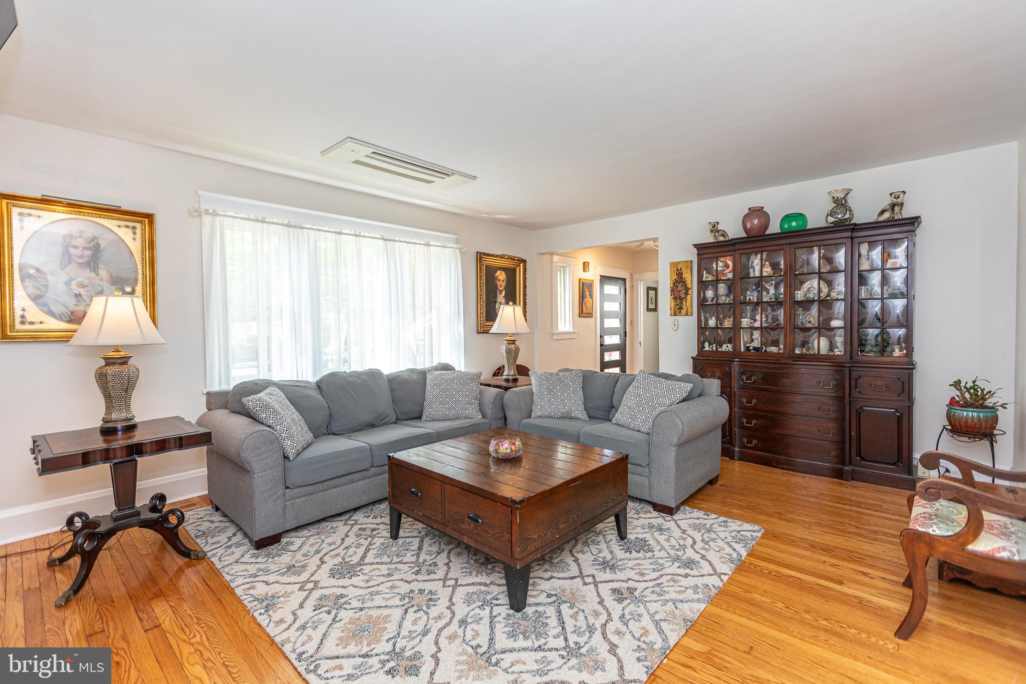 TOWSON - Residential