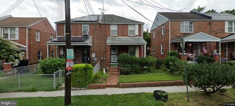 717 EMERSON STREET NE WASHINGTON DC 20017