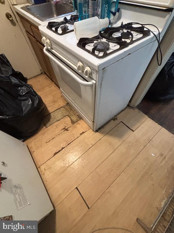 717 EMERSON STREET NE