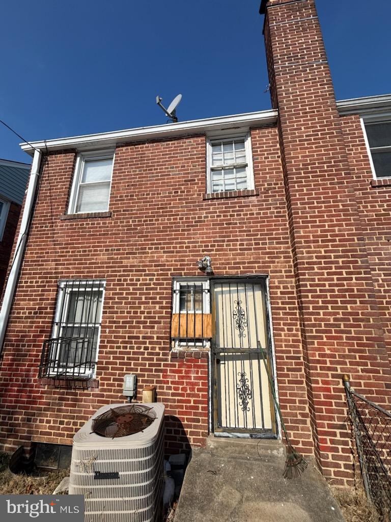 717 EMERSON STREET NE