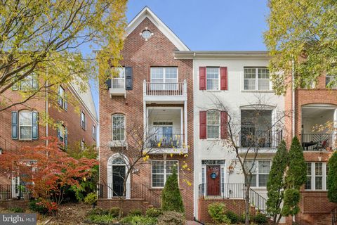 Photo of 311 Garden View Square, ROCKVILLE, MD 20850 (MLS # MDMC2206690)