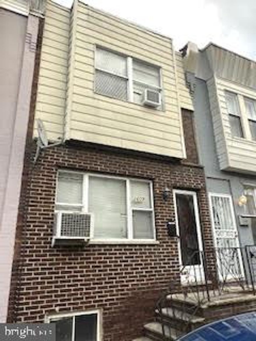 Great property for a first time homebuyer or investor. This is a spacious 3 bedroom, 1 bath home. Currently tenant occupied, $1200.00 monthly, property will be vacant as of 3/1/24. Convenient to Oregon Avenue, shopping, stadiums and public transportation.