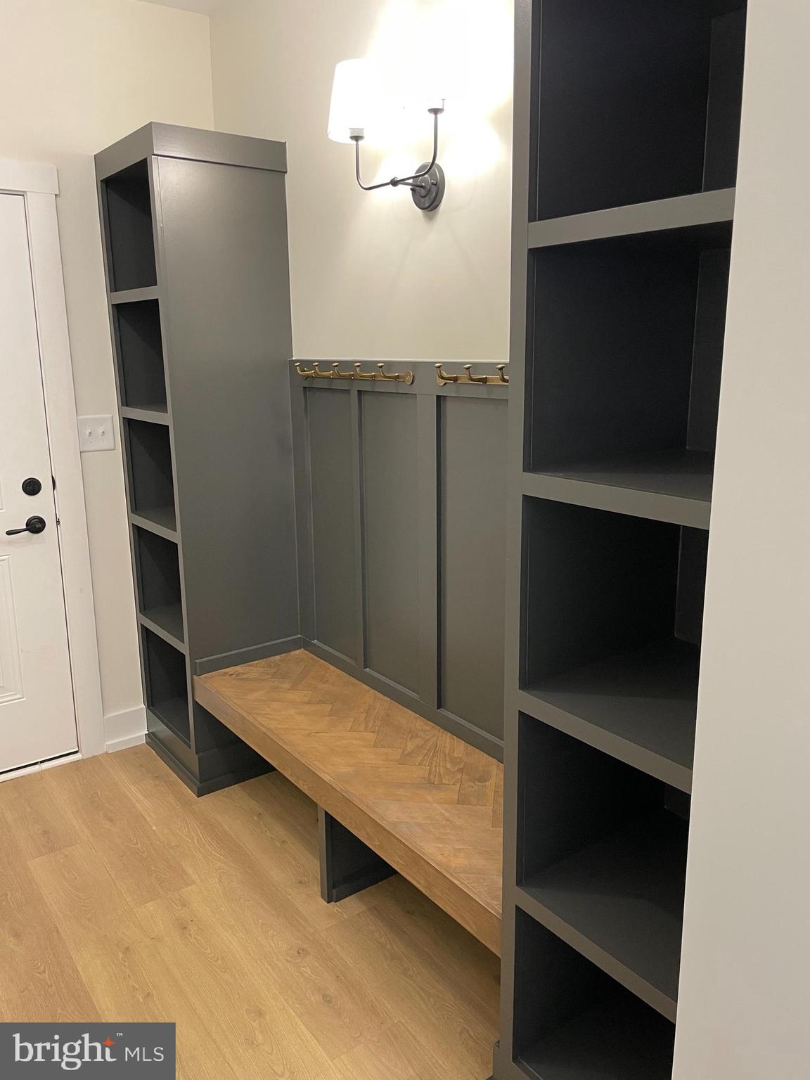 STEVENSBURG - Residential