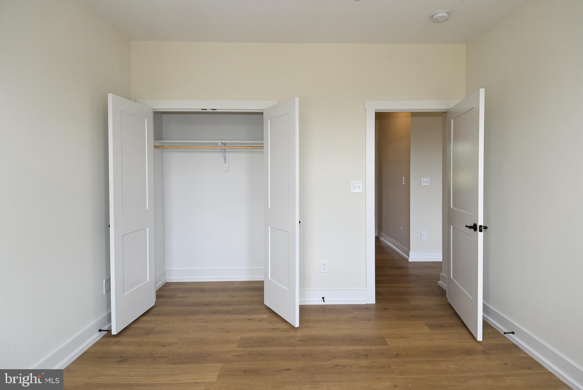 STEVENSBURG - Residential