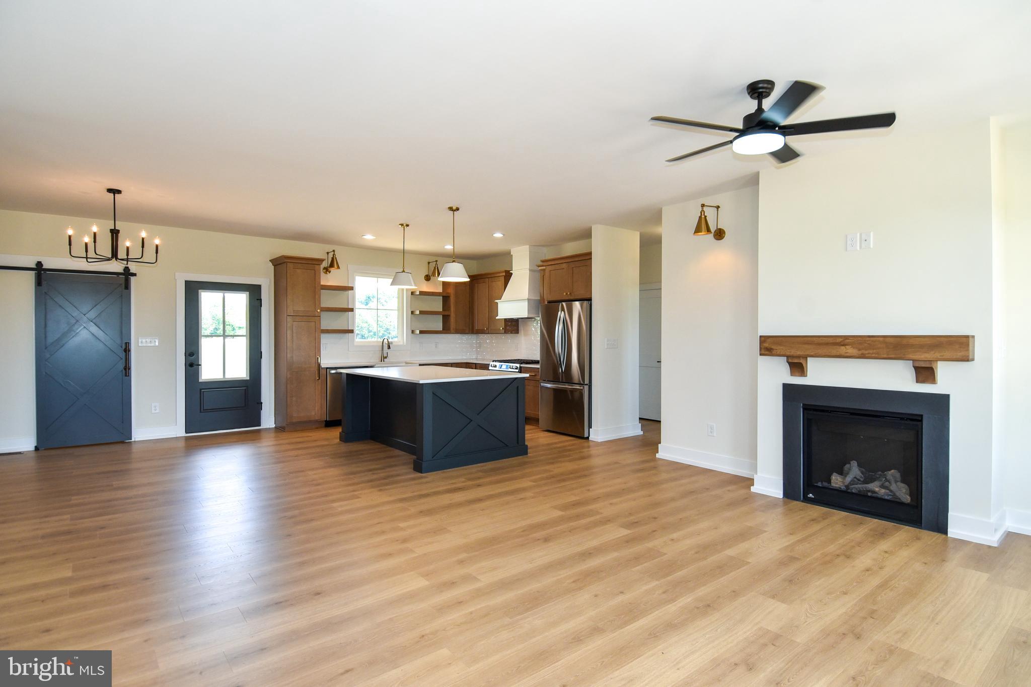 STEVENSBURG - Residential