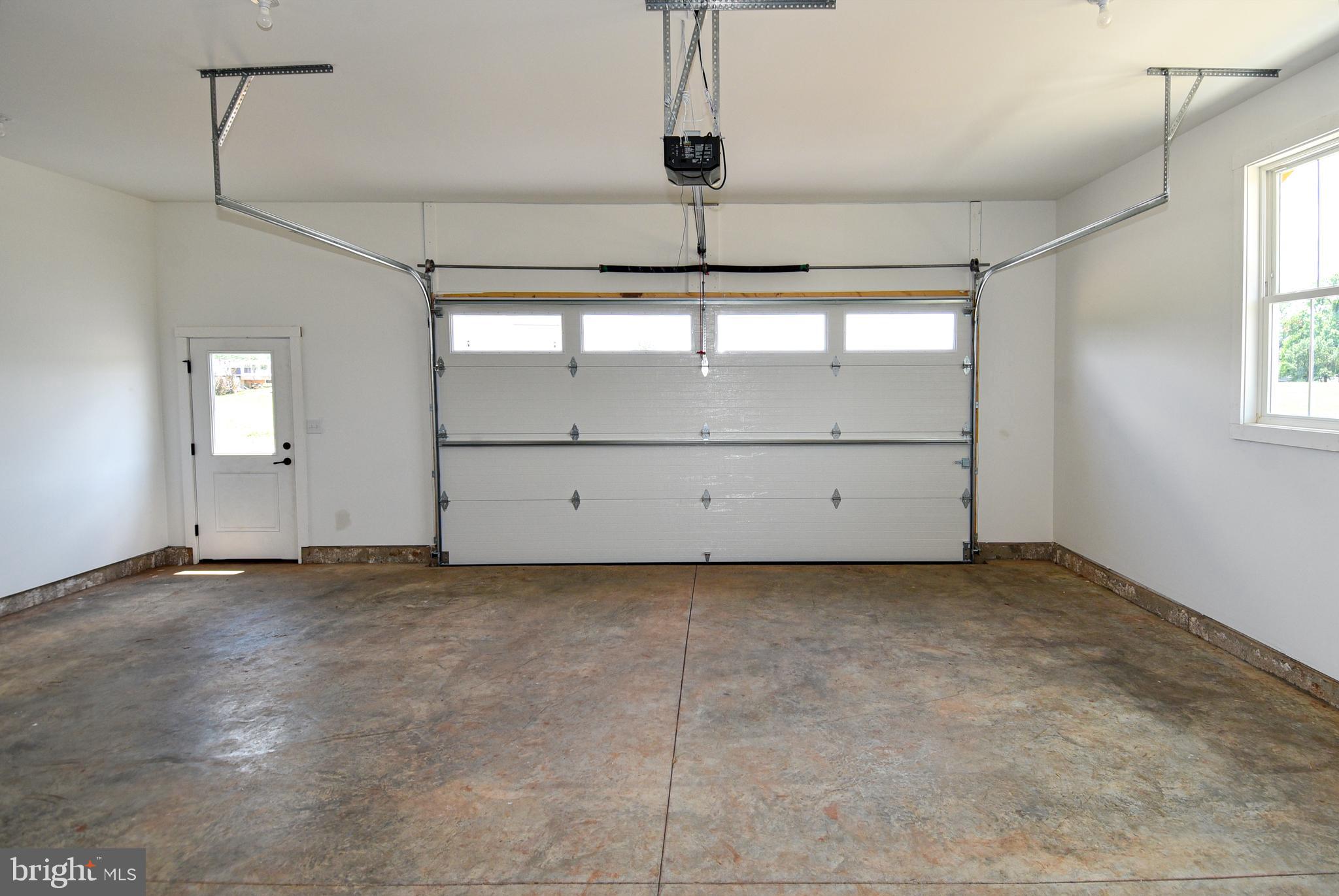 STEVENSBURG - Residential