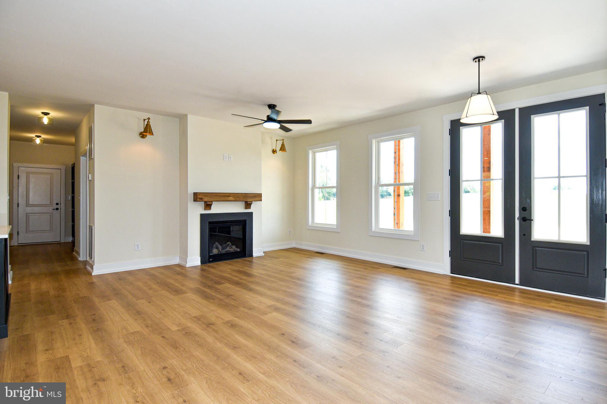 STEVENSBURG - Residential