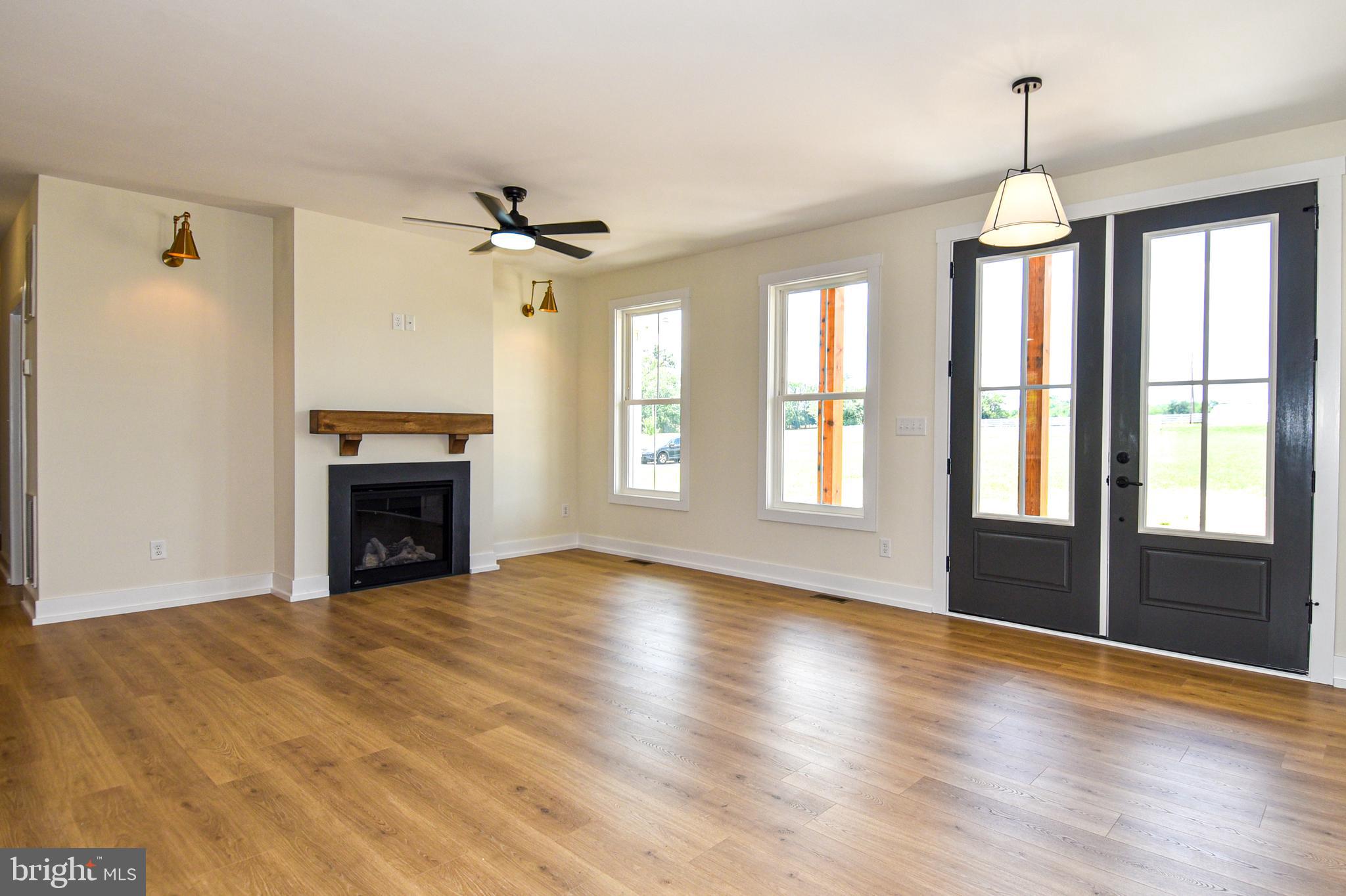 STEVENSBURG - Residential