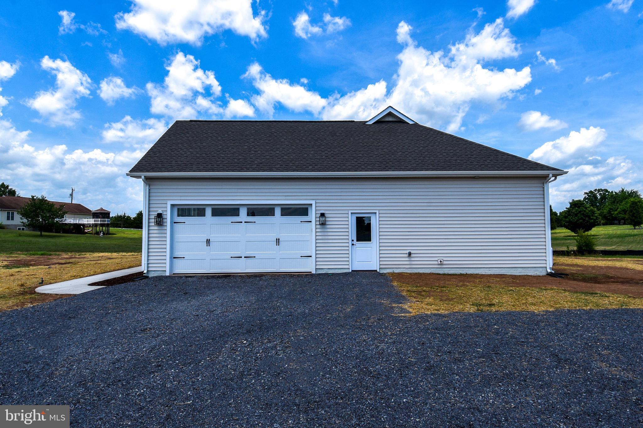 STEVENSBURG - Residential