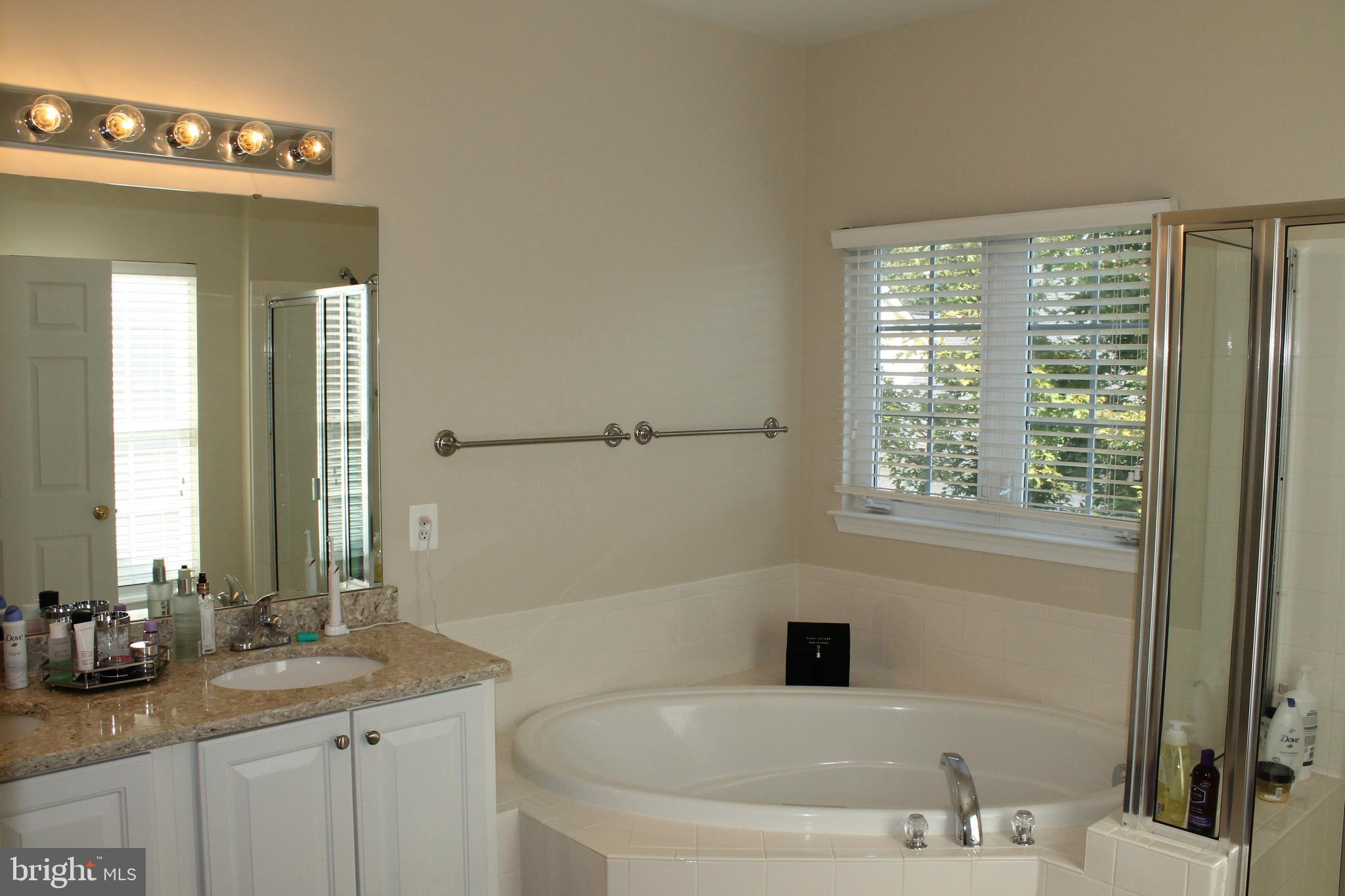 LORTON VALLEY NORTH - Residential Lease