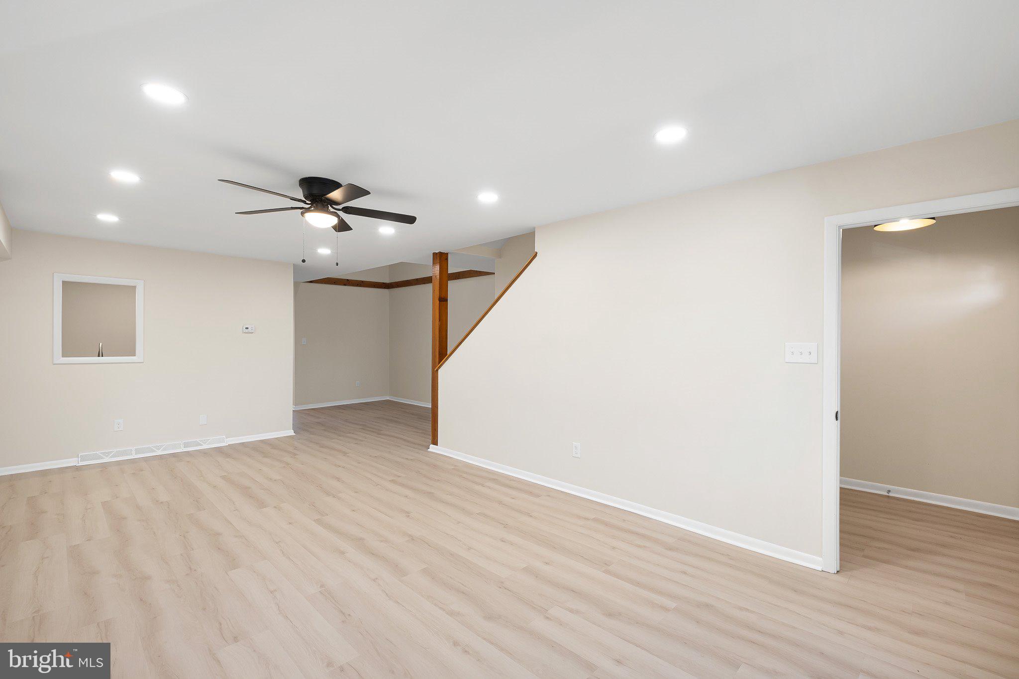 LIONGATE - Residential Lease