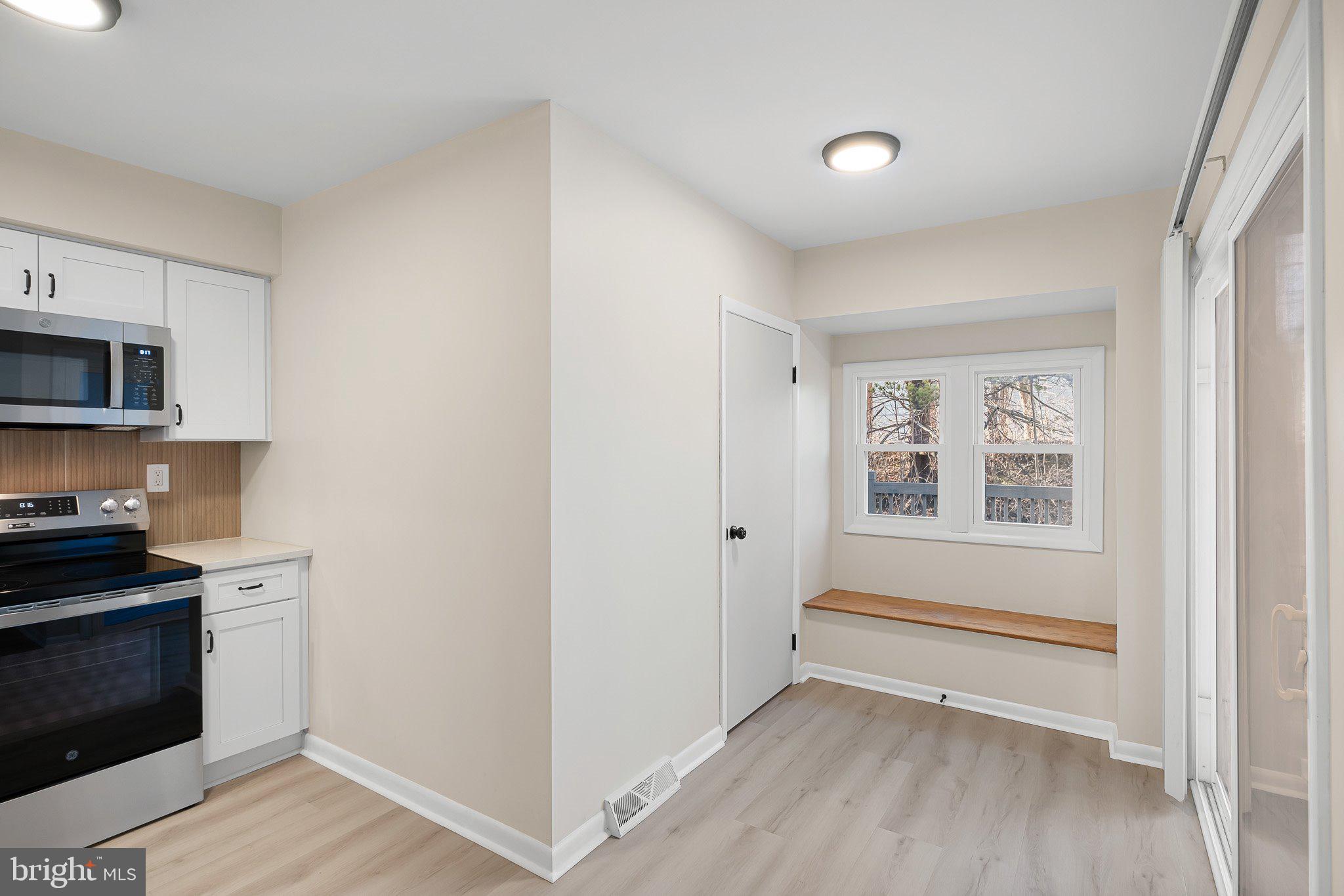 LIONGATE - Residential Lease