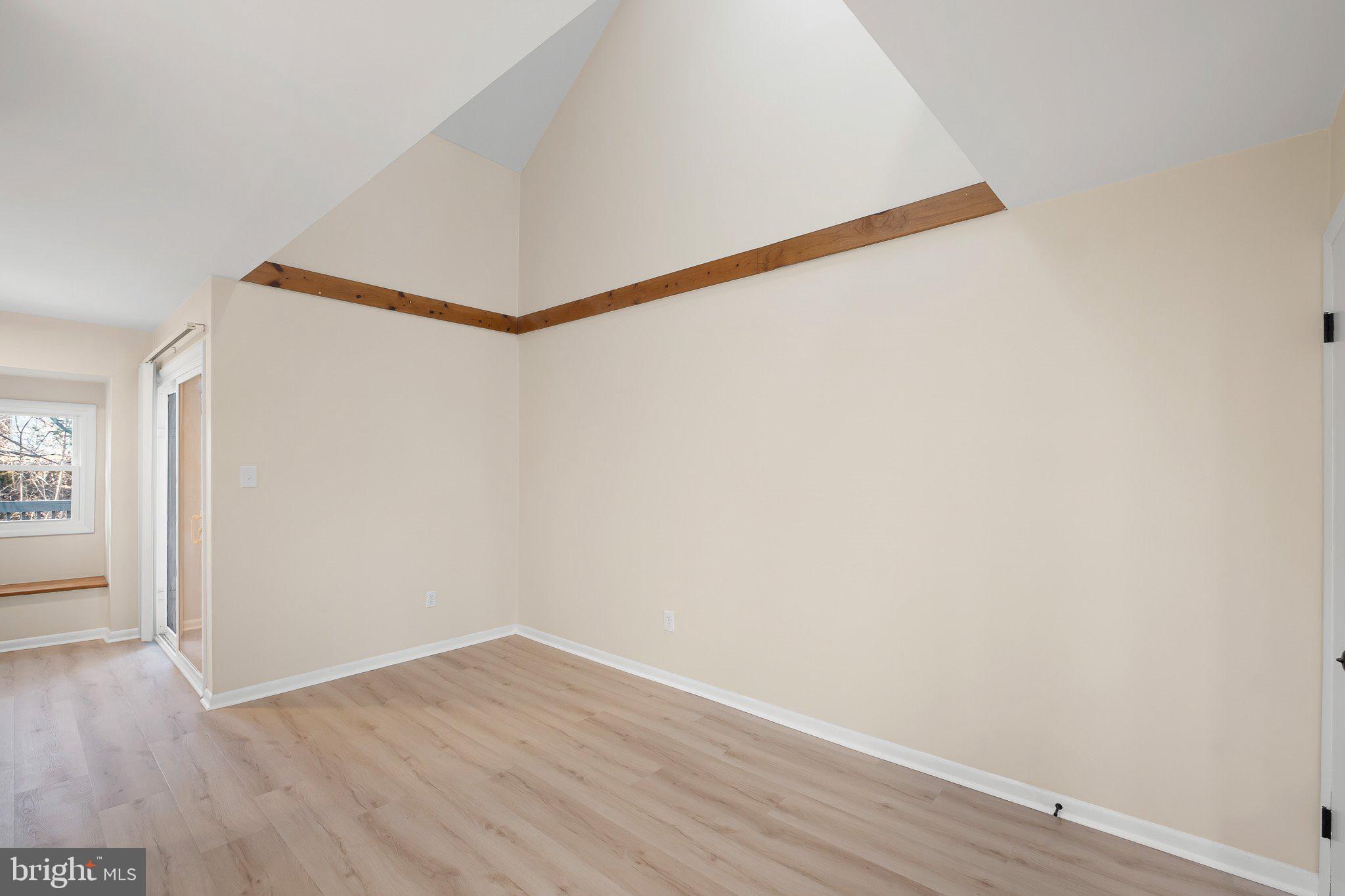 LIONGATE - Residential Lease