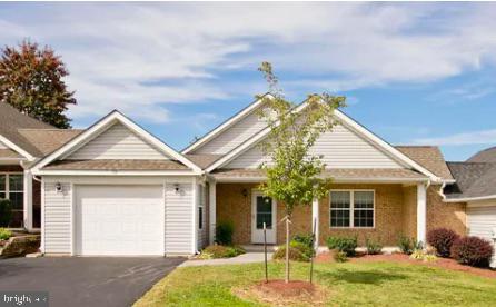 CROSS CREEK VILLAGE - Residential