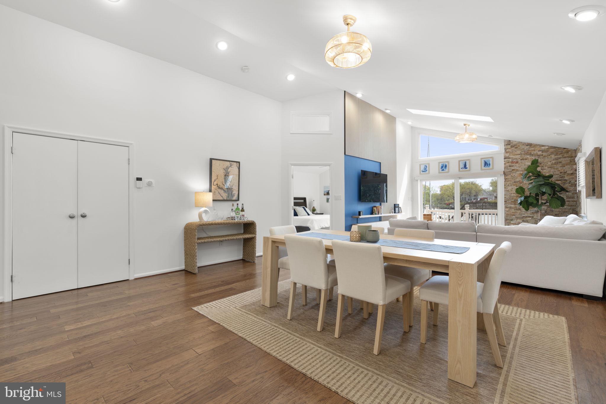 LEELAND WOODS - Residential