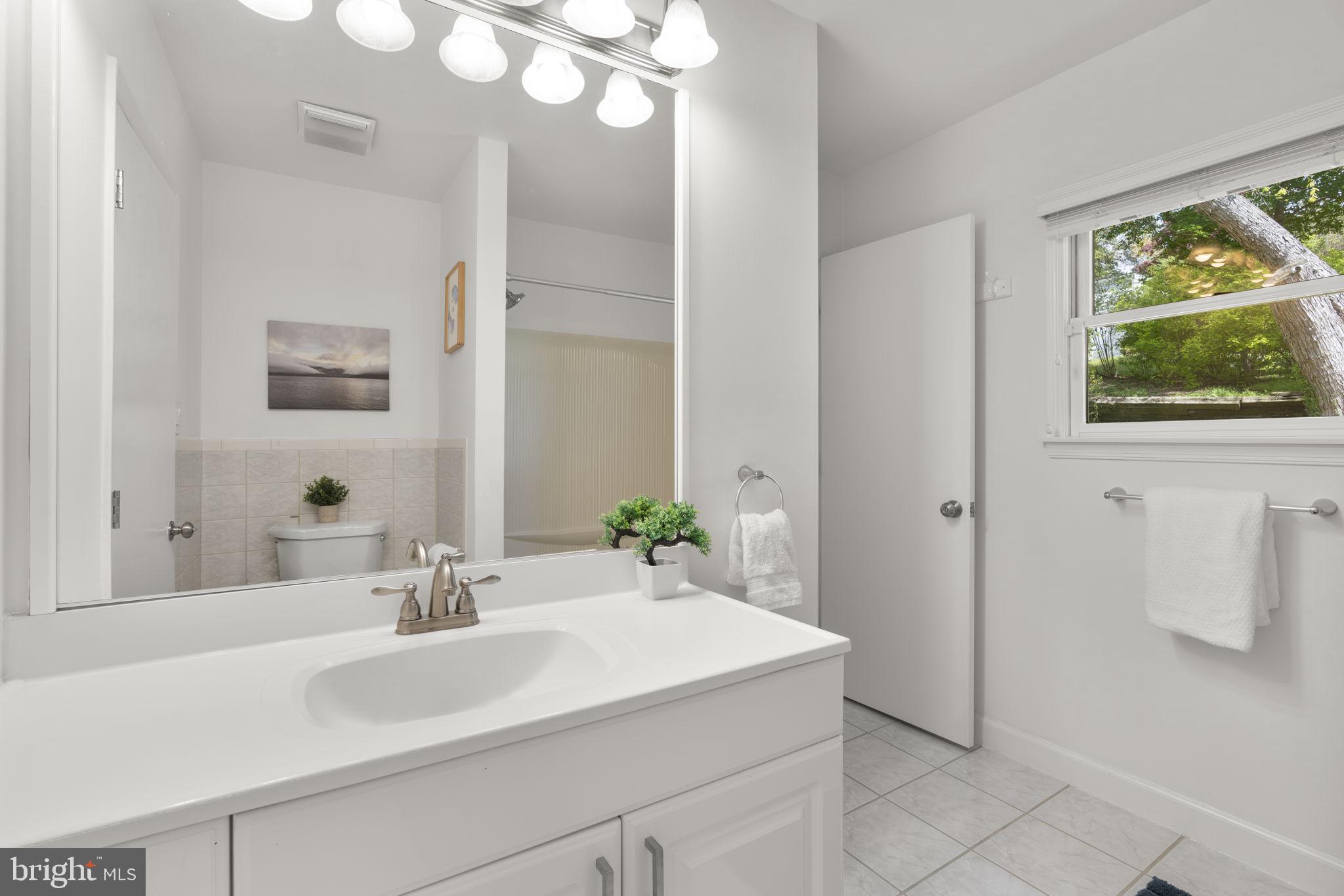 LEELAND WOODS - Residential