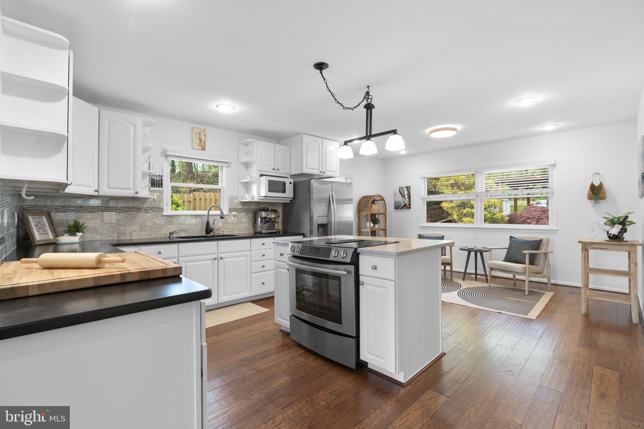 LEELAND WOODS - Residential