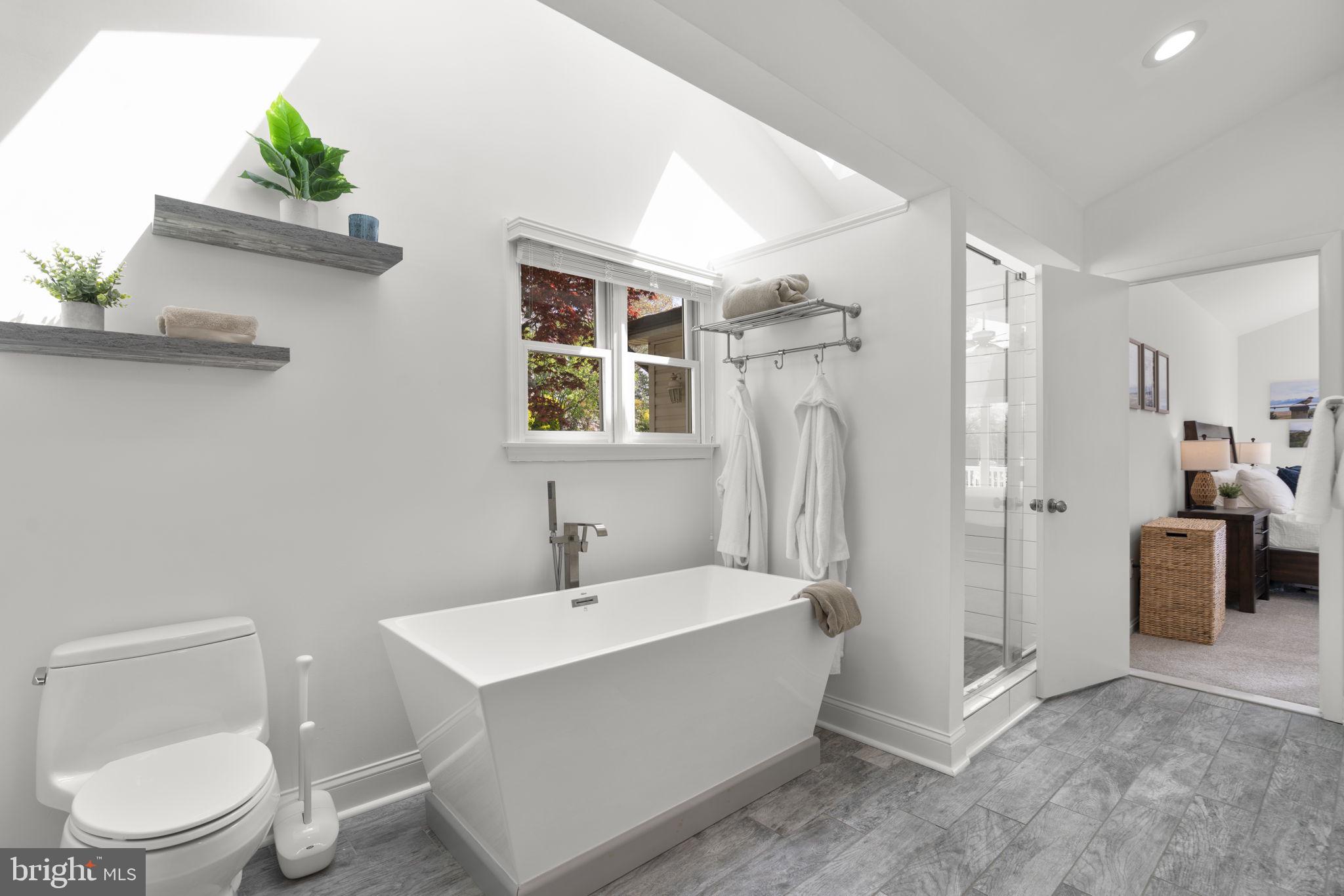 LEELAND WOODS - Residential