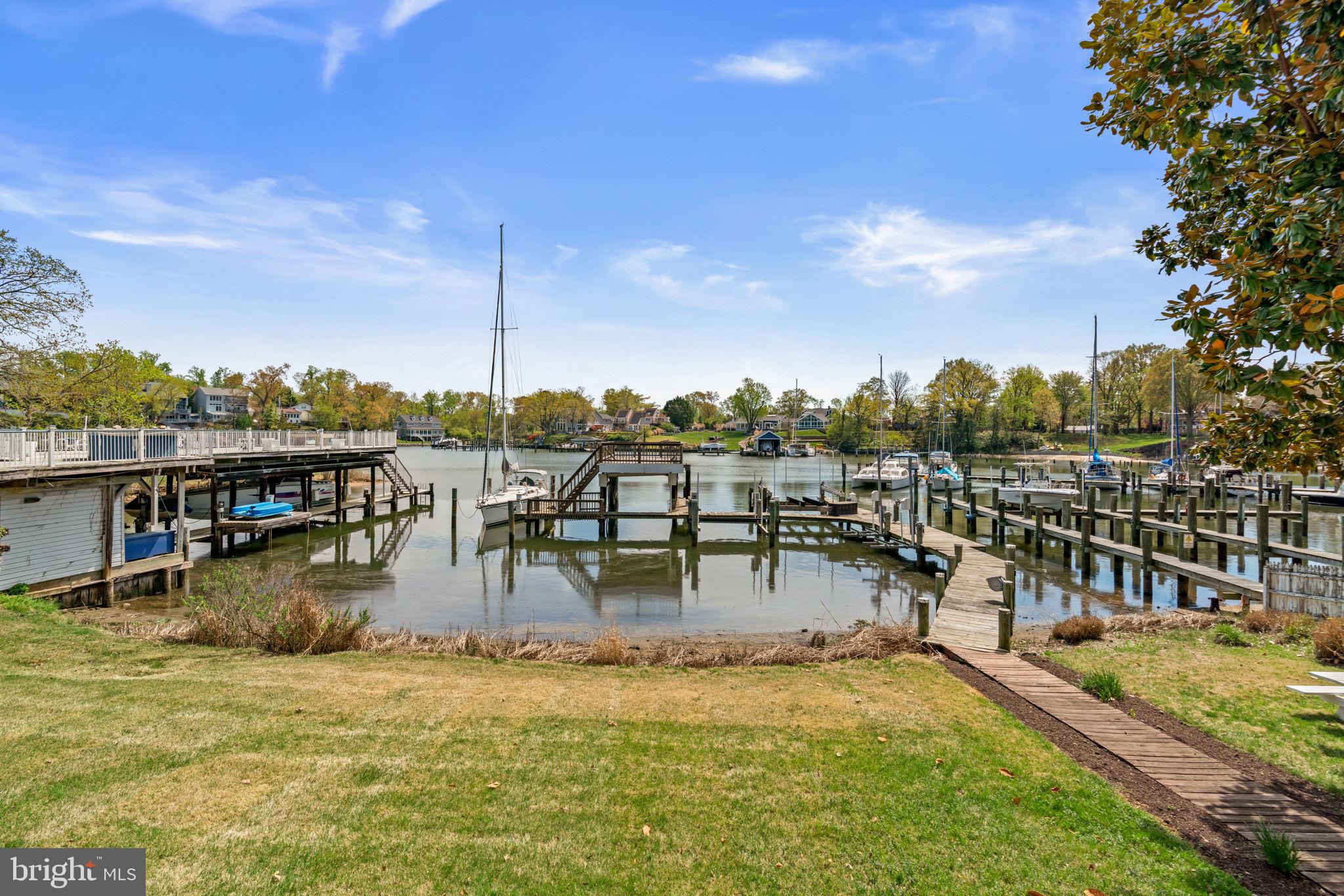 LEELAND WOODS - Residential