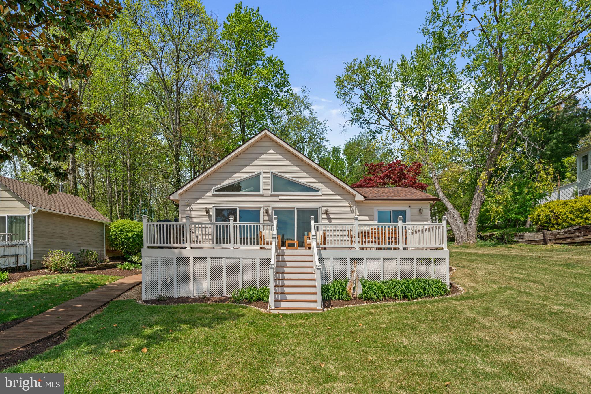 LEELAND WOODS - Residential