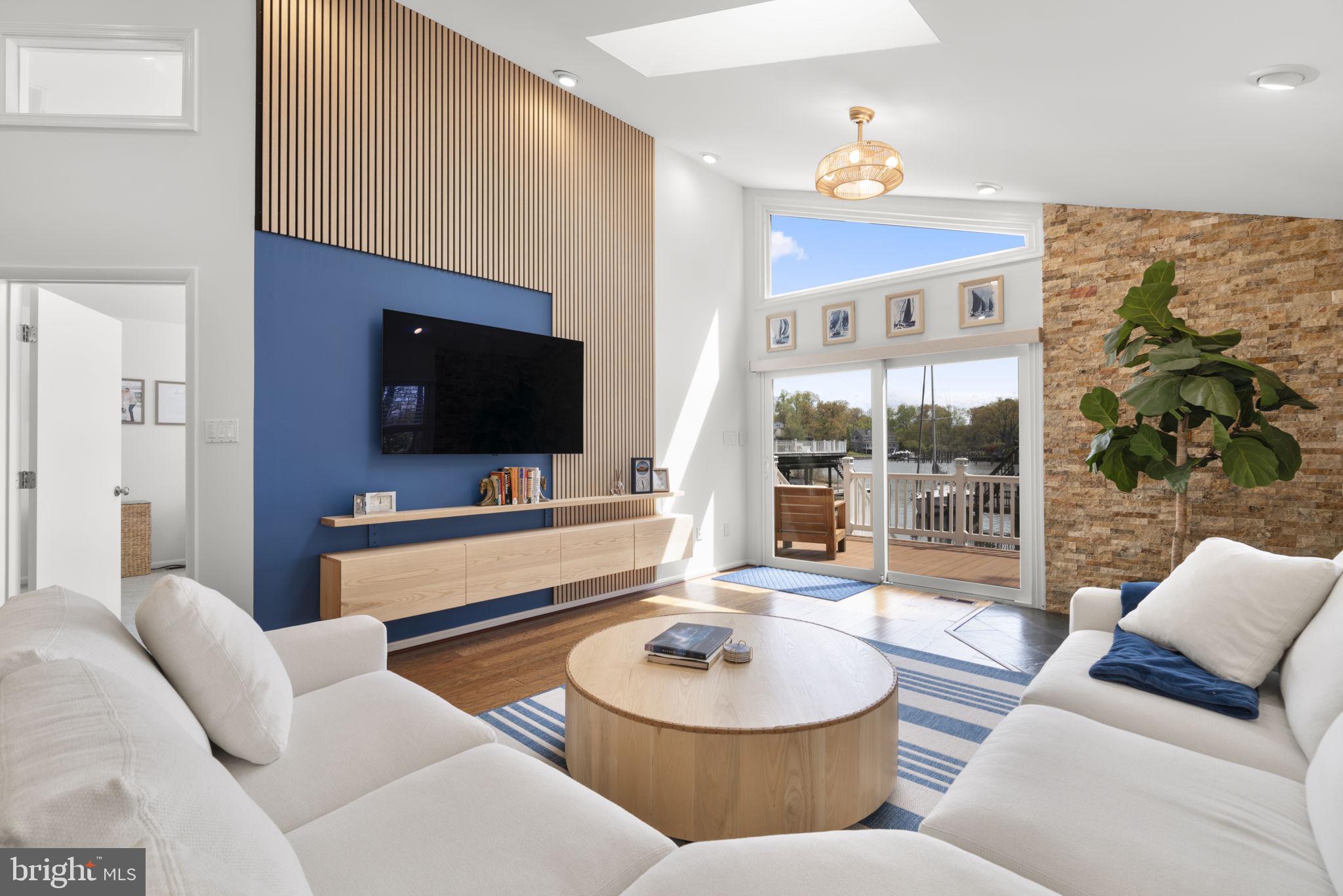 LEELAND WOODS - Residential