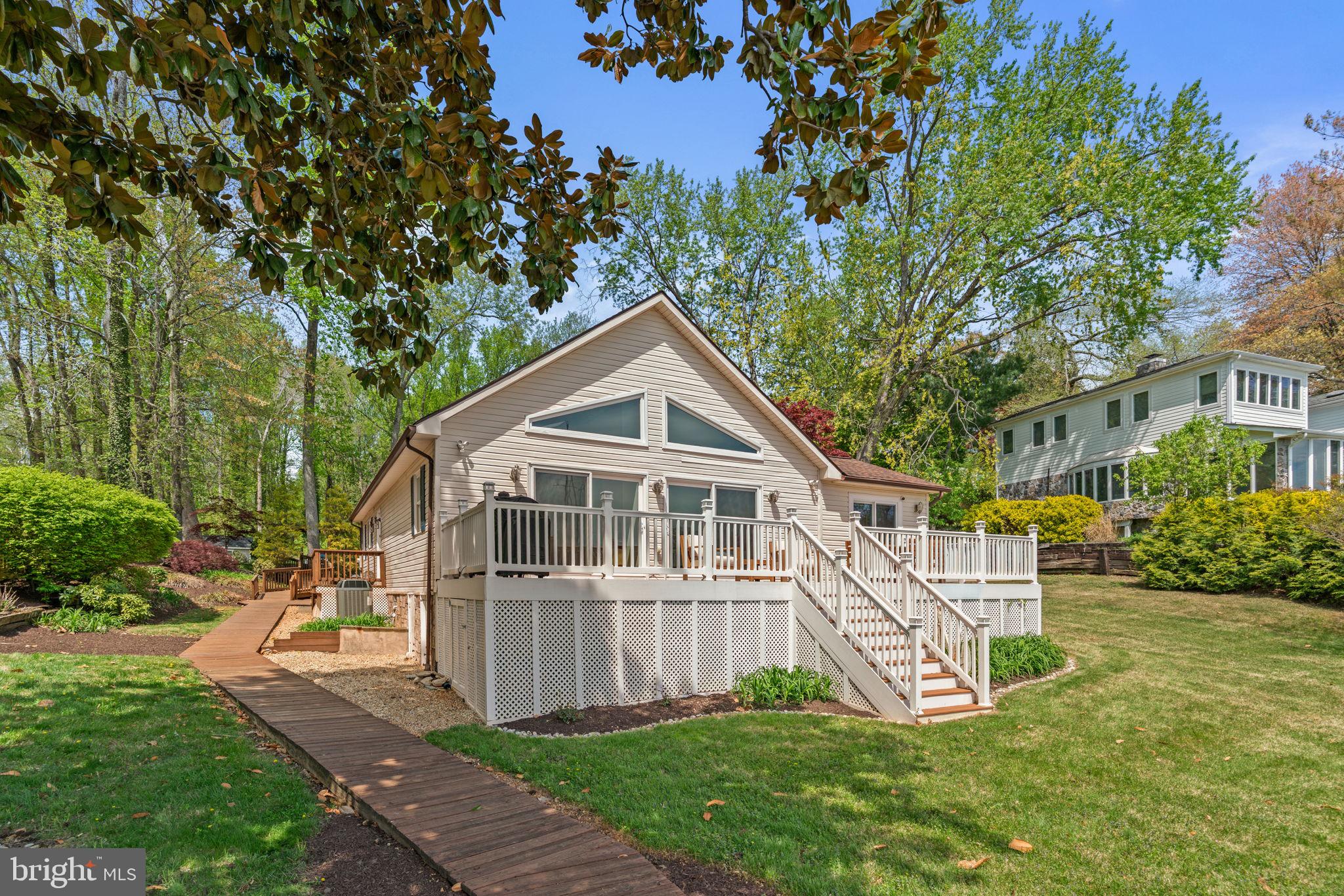 LEELAND WOODS - Residential