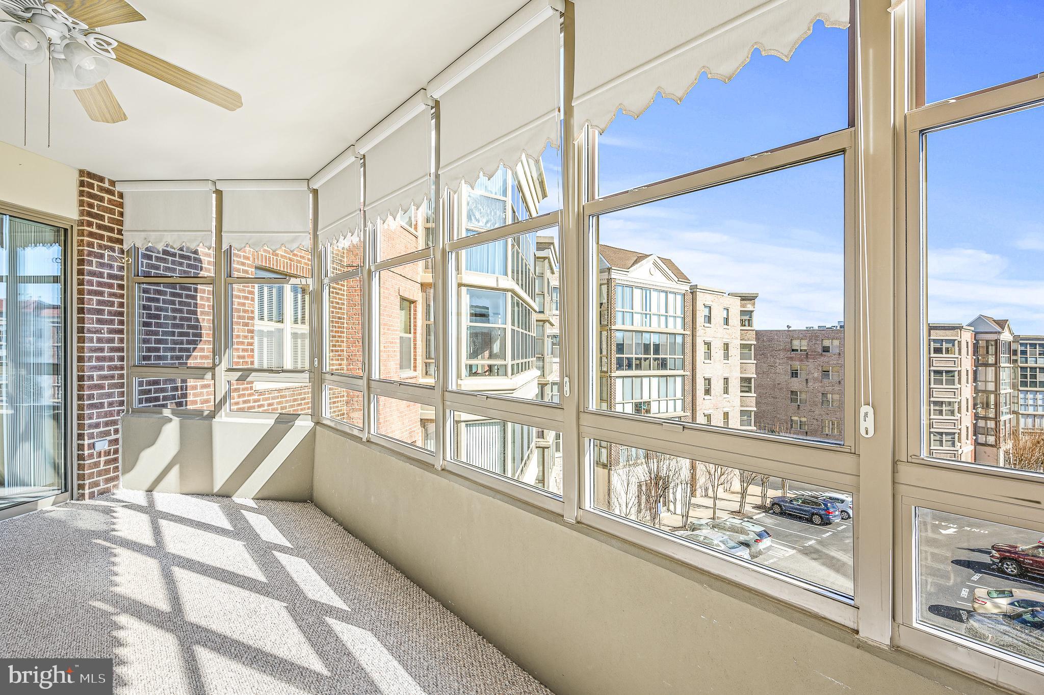 LANSDOWNE WOODS - Residential