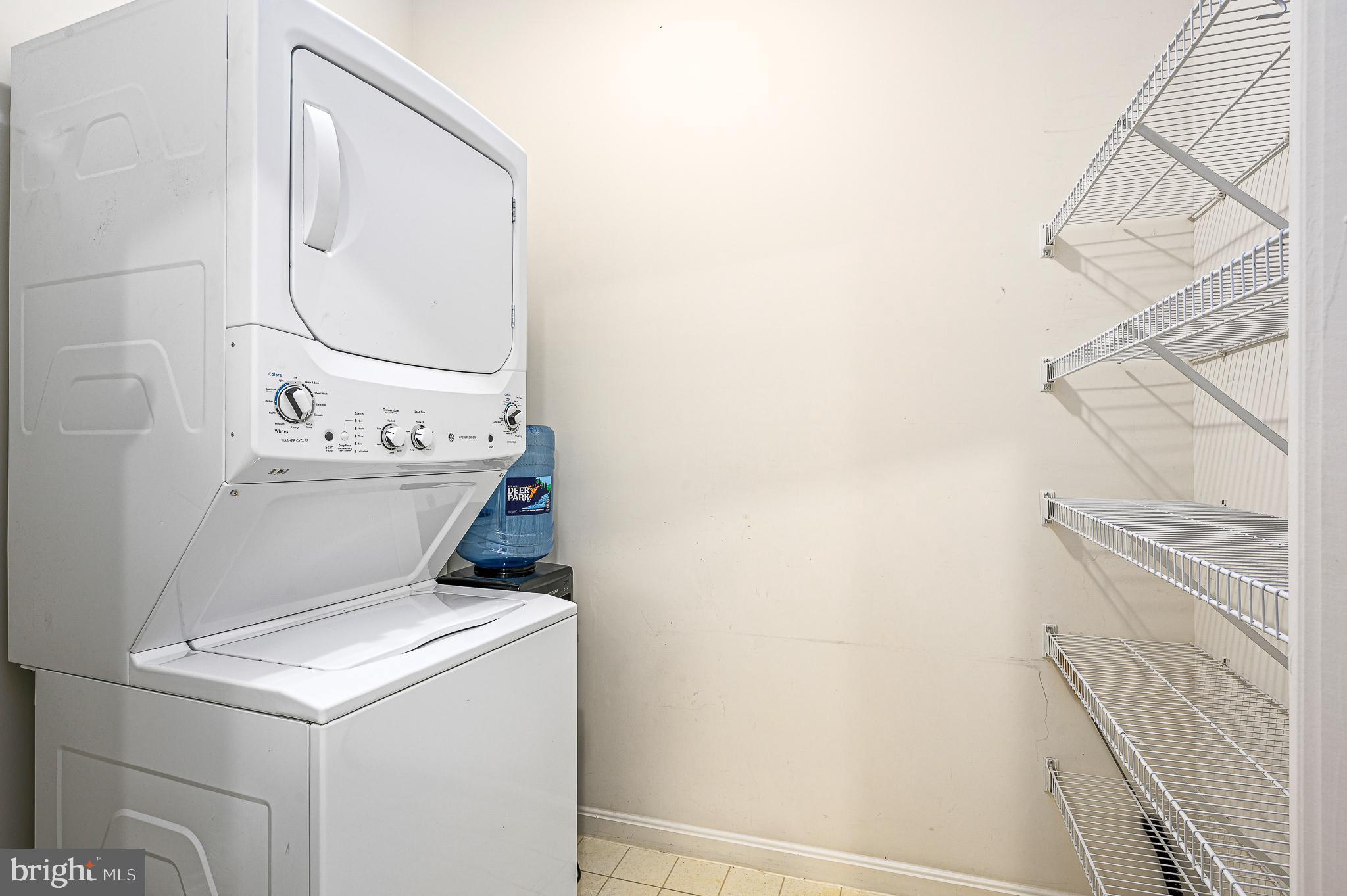 LANSDOWNE WOODS - Residential