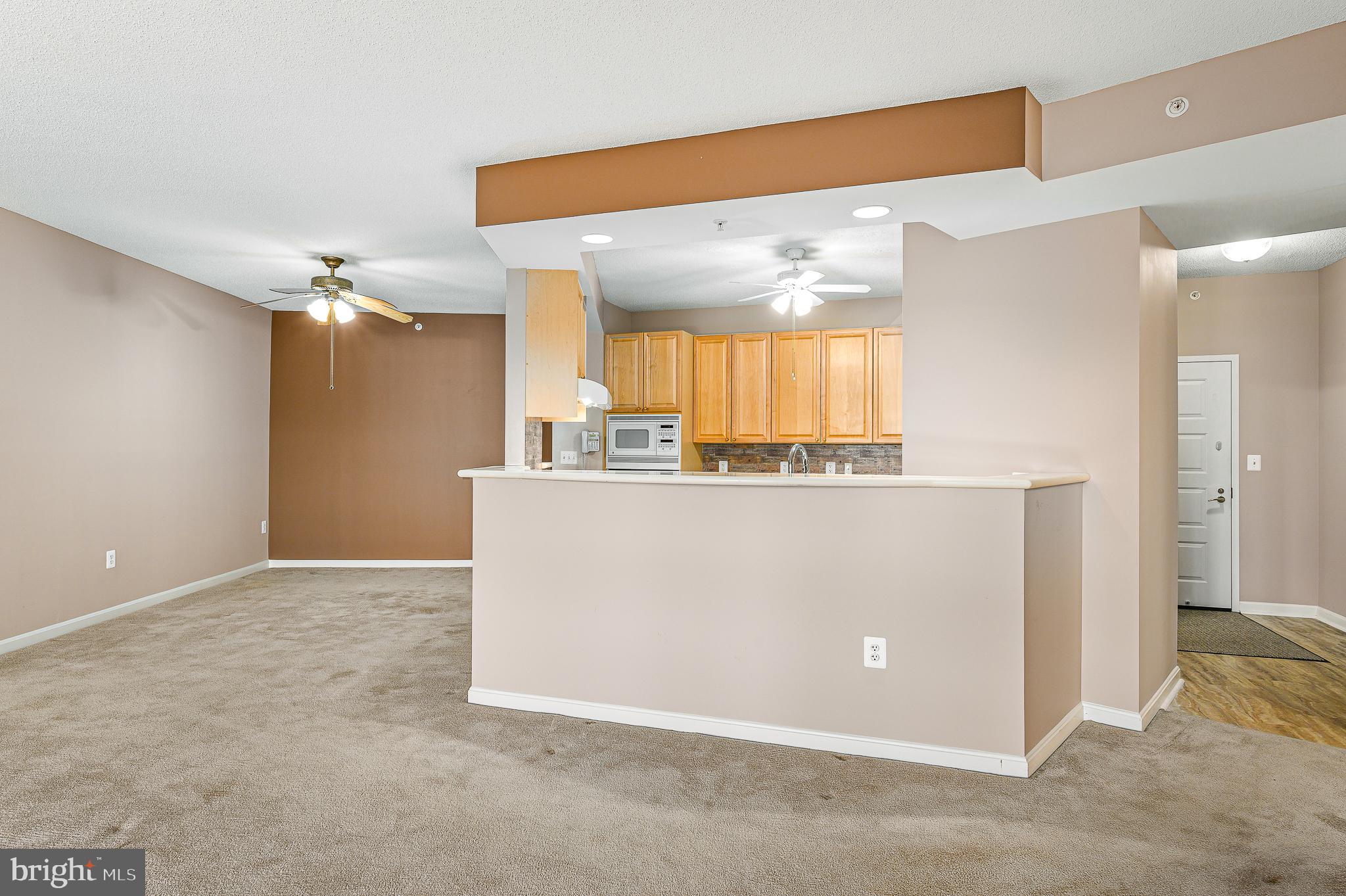 LANSDOWNE WOODS - Residential