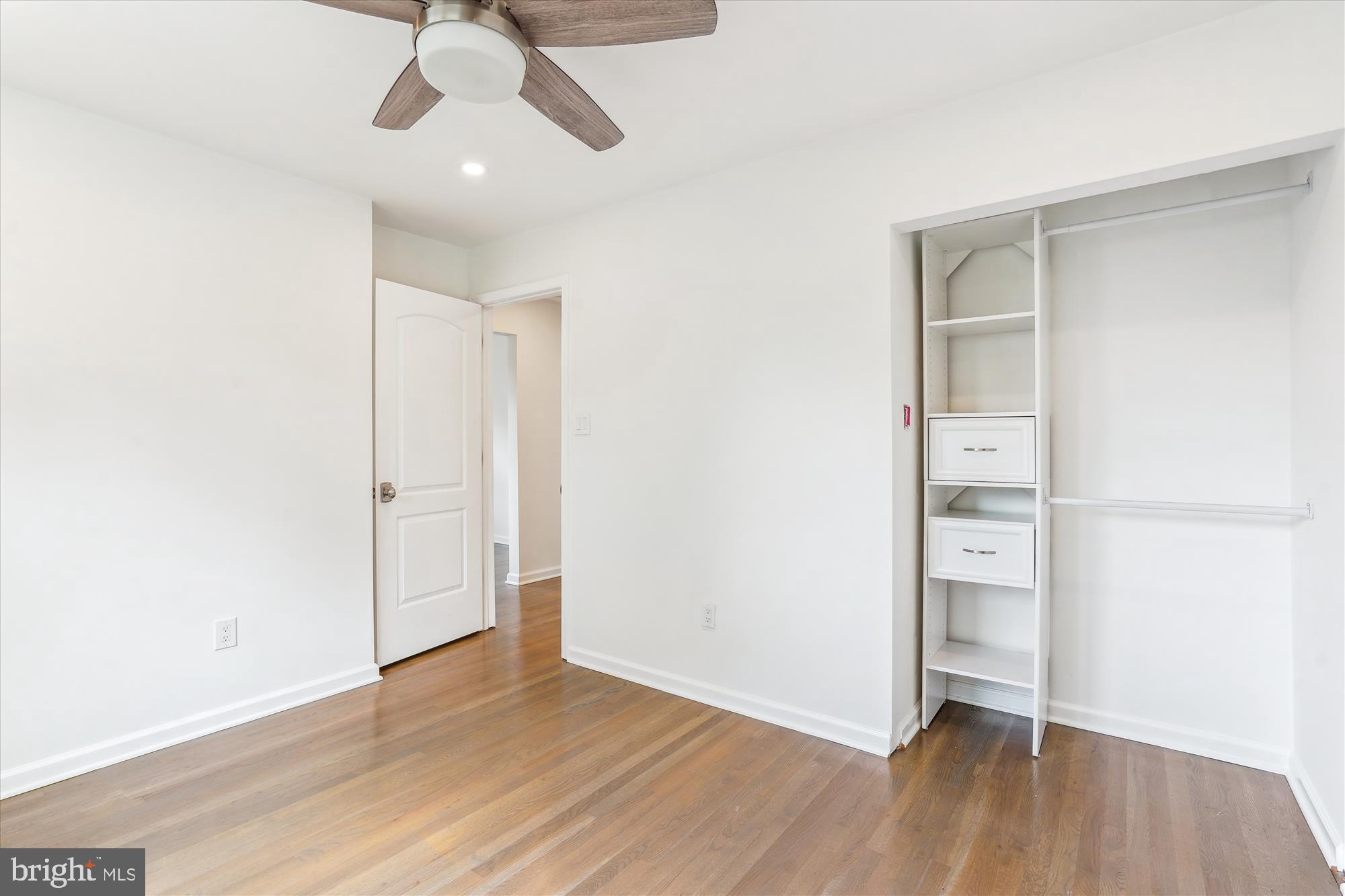 DUNN LORING WOODS - Residential Lease