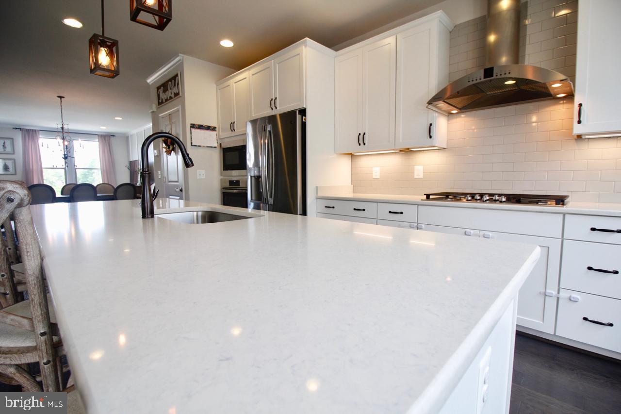 GATEWAY COMMONS - STONE RIDGE - Residential