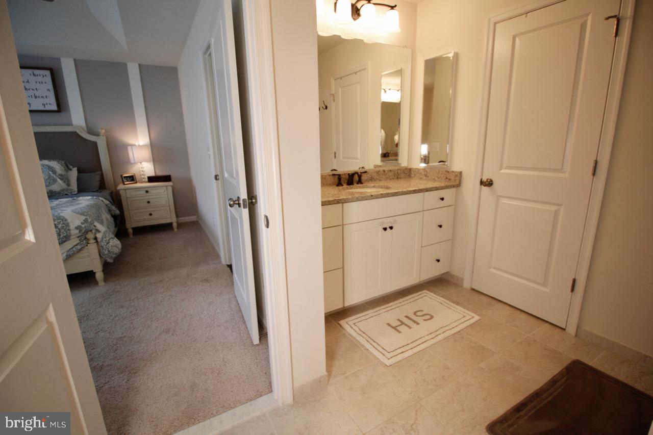 GATEWAY COMMONS - STONE RIDGE - Residential